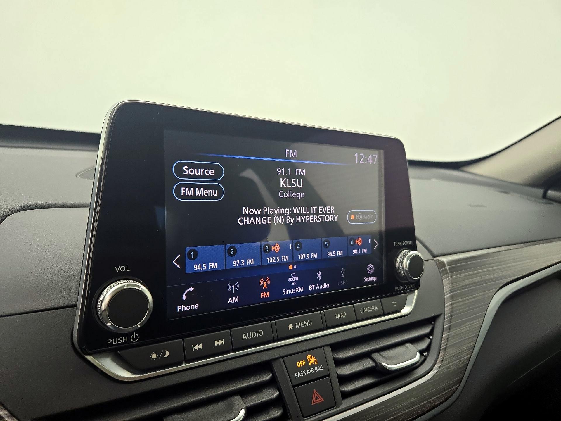 Thumbnail: 2019 Nissan Altima - 16