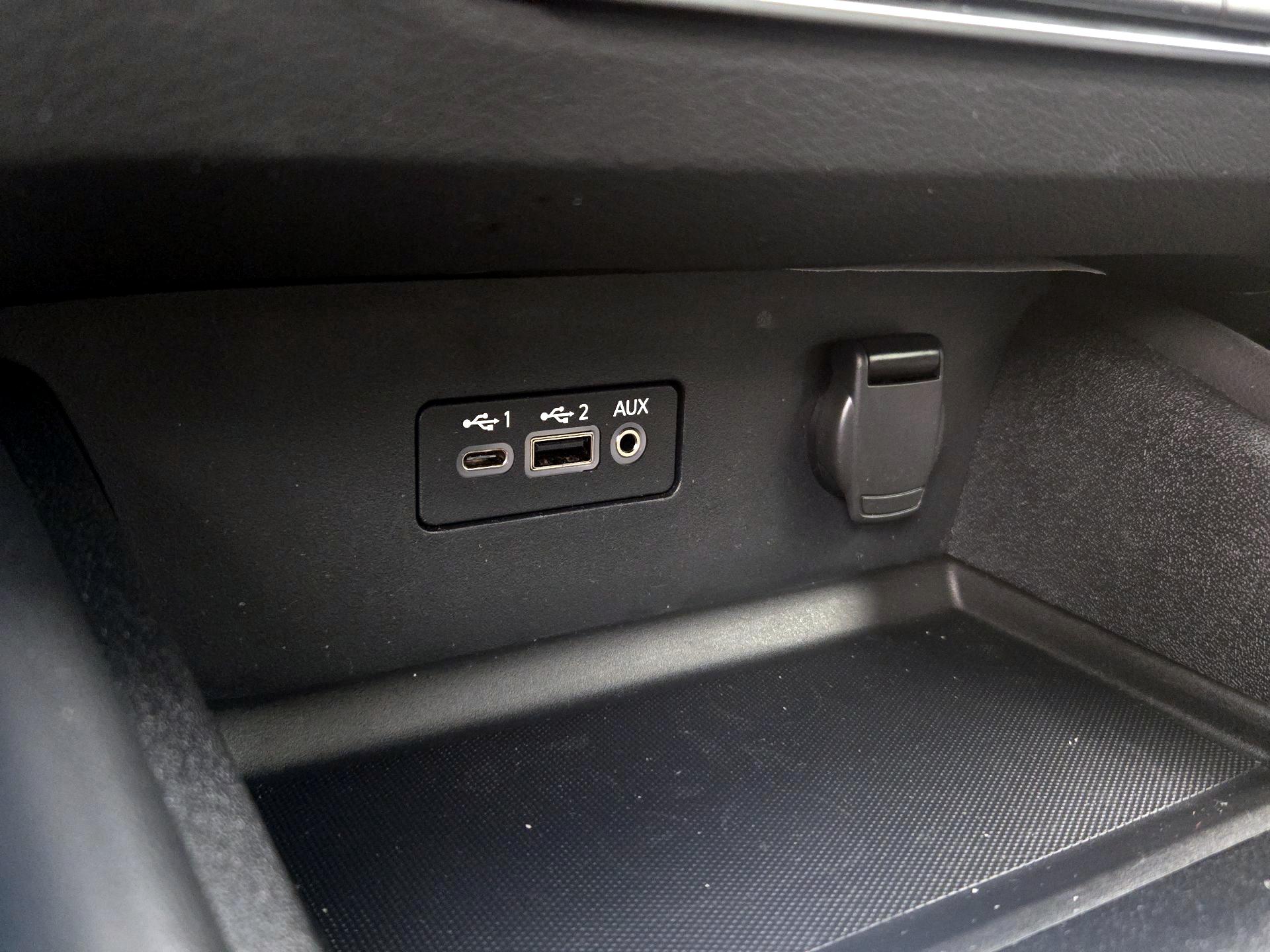 Thumbnail: 2019 Nissan Altima - 19