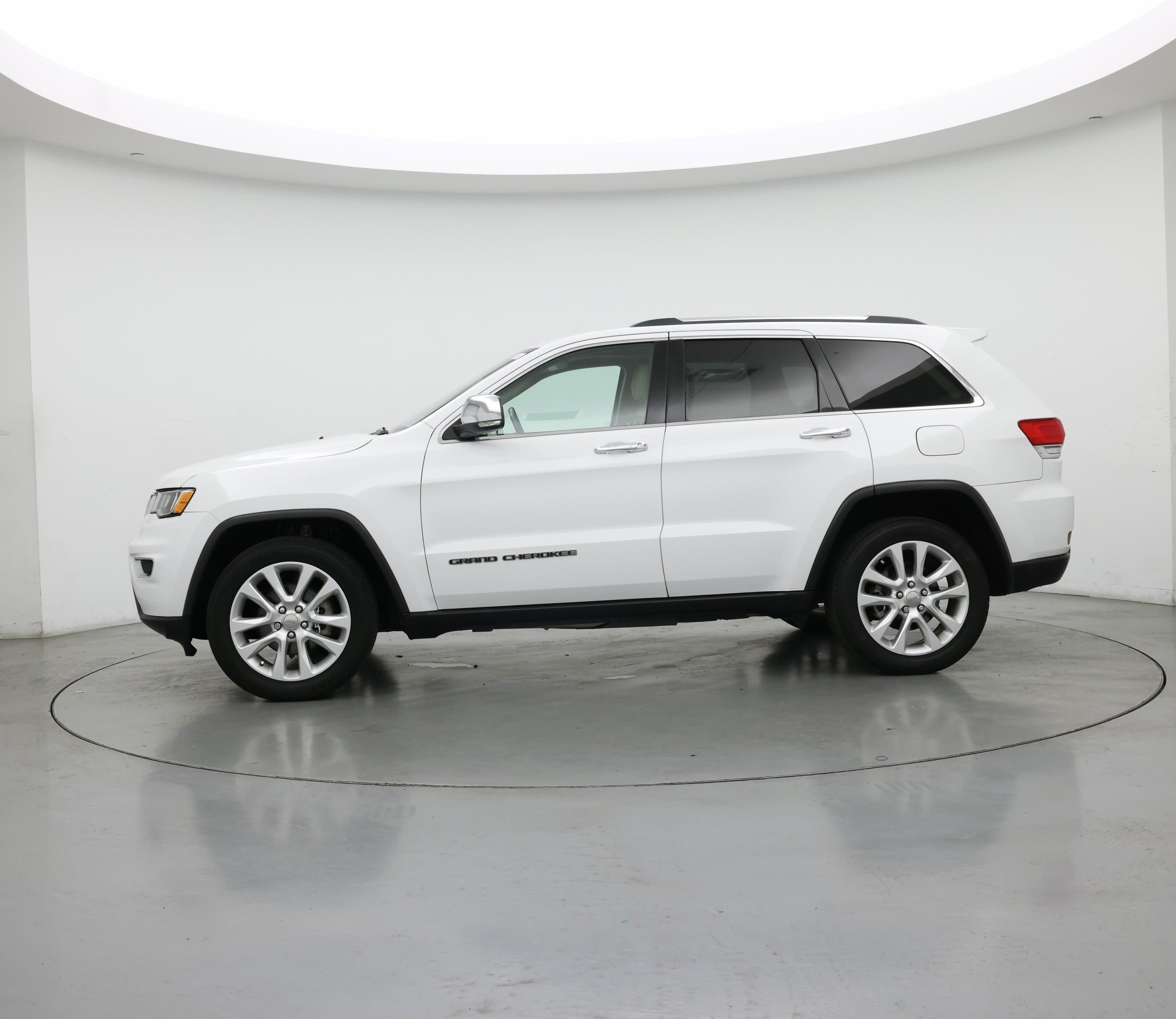 Thumbnail: 2017 Jeep Grand Cherokee - 3