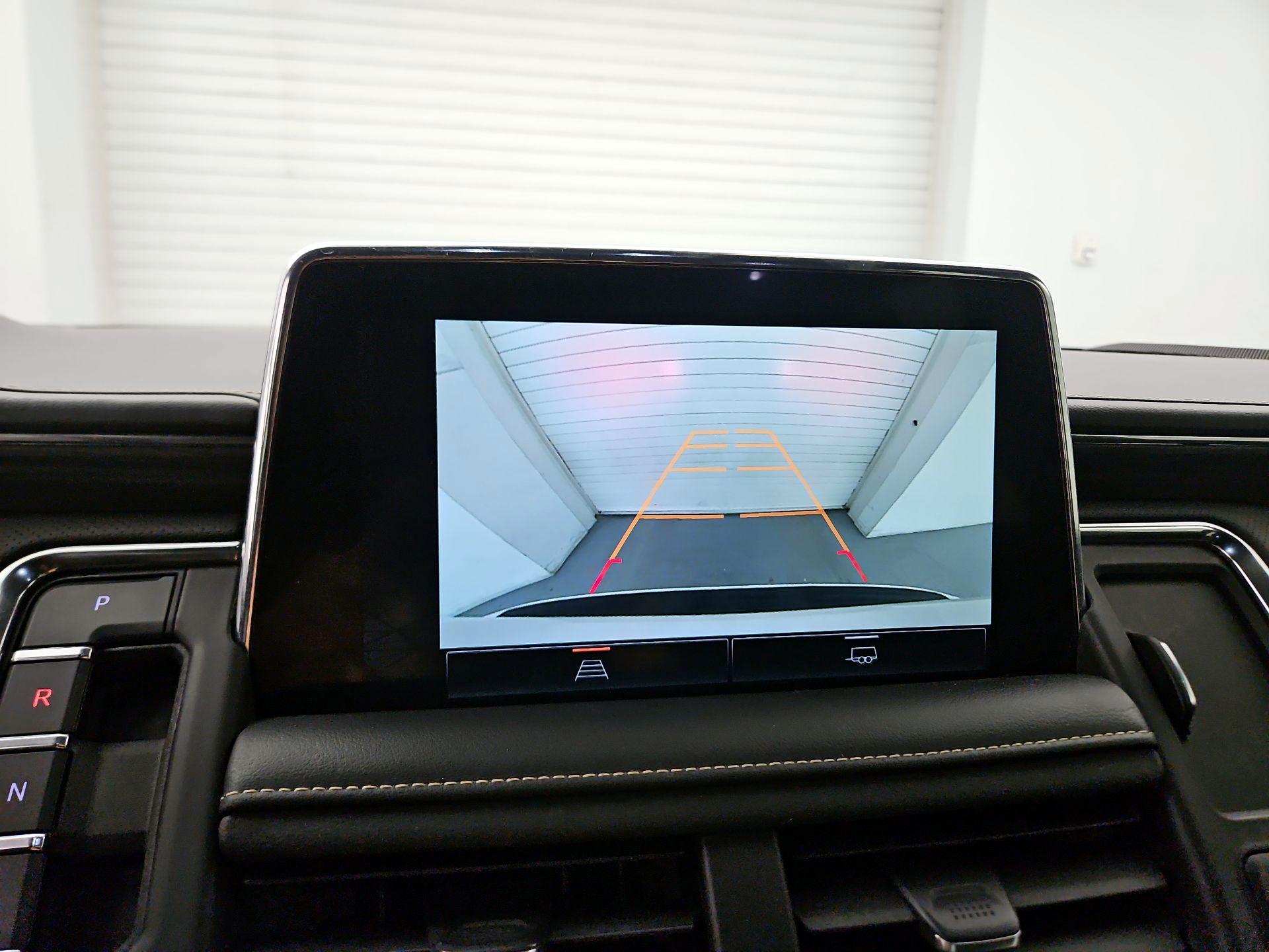 Thumbnail: 2023 GMC Yukon XL - 14