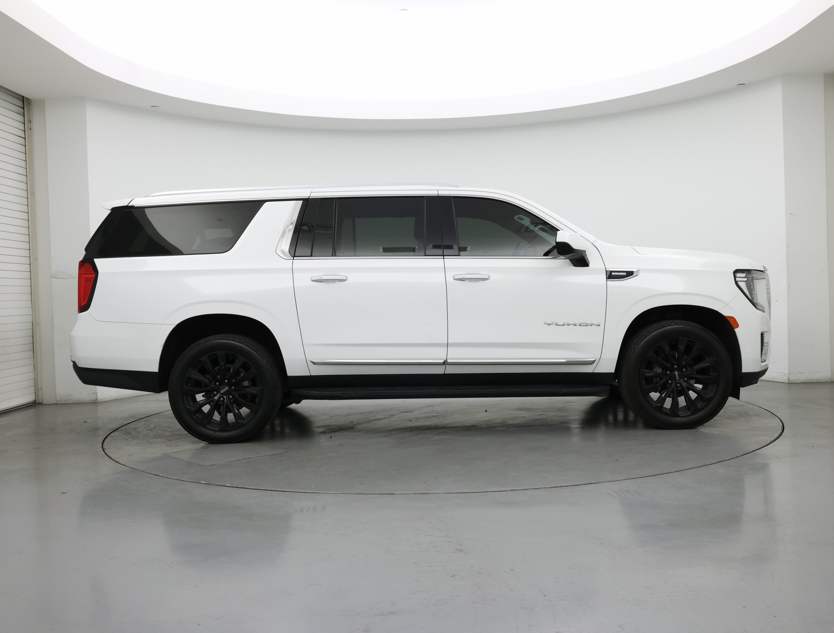 Thumbnail: 2023 GMC Yukon XL - 7