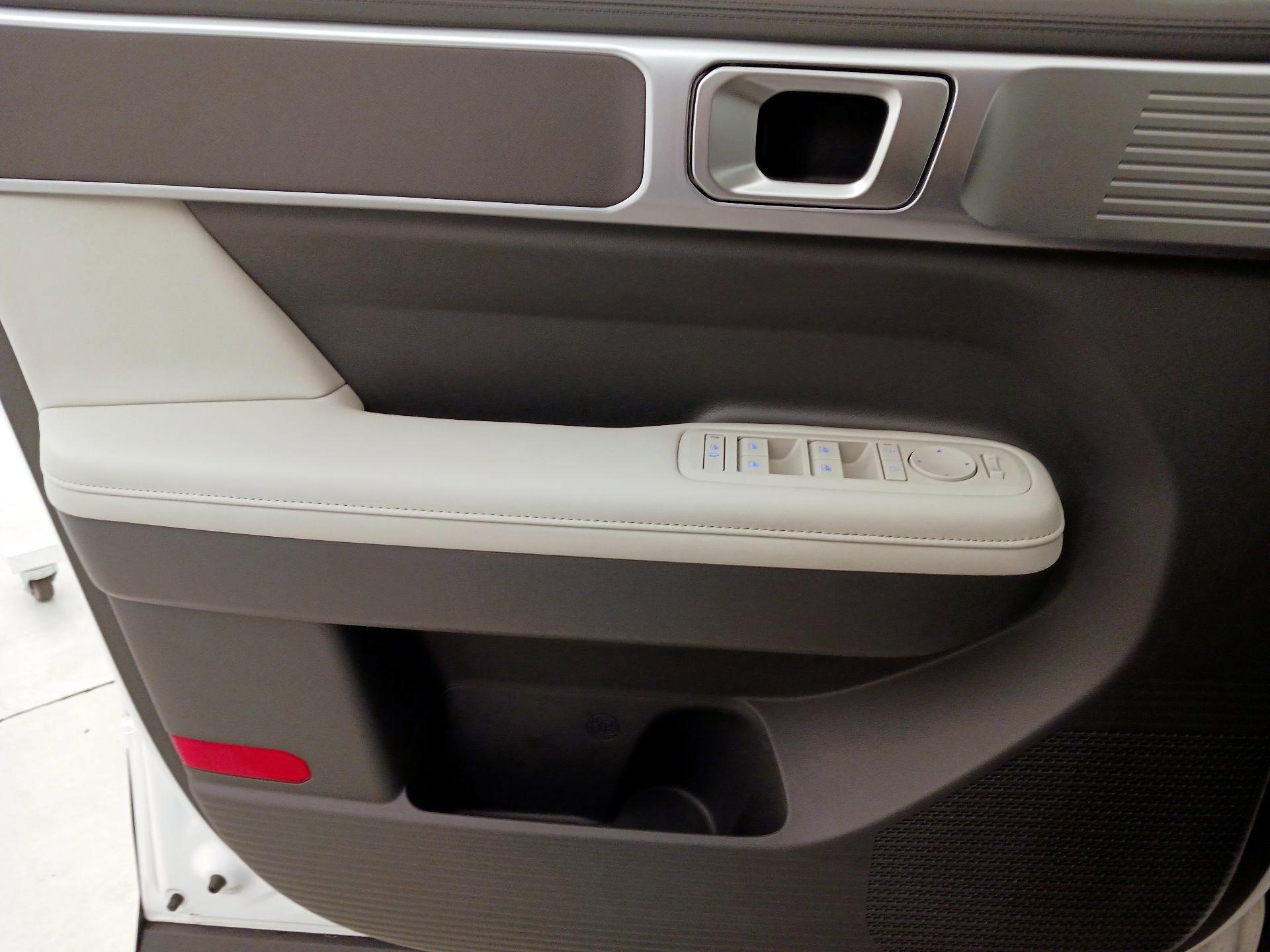 Thumbnail: 2025 Hyundai Santa Fe - 12