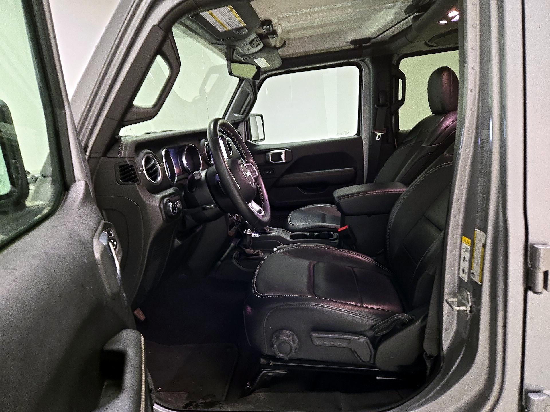 Thumbnail: 2020 Jeep Gladiator - 11