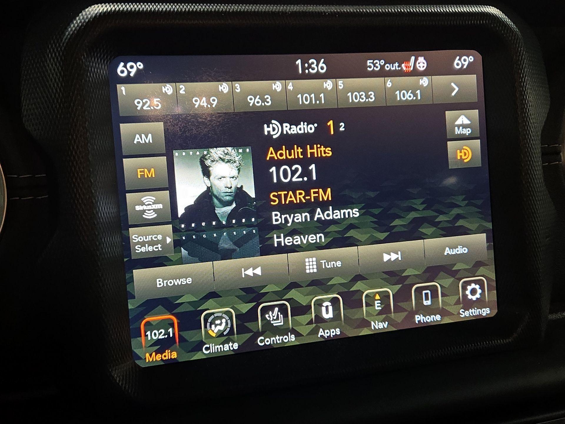 Thumbnail: 2020 Jeep Gladiator - 16