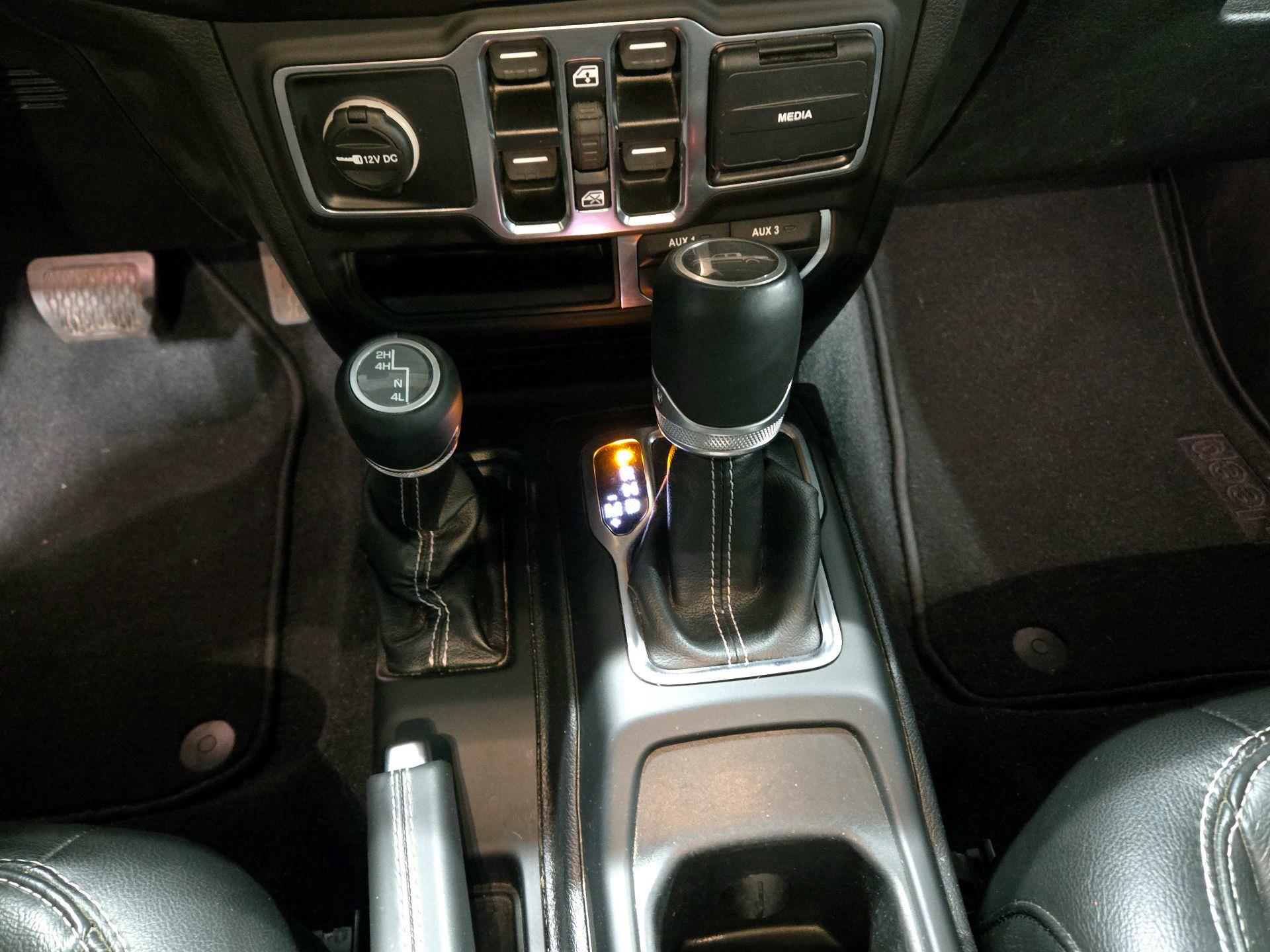 Thumbnail: 2020 Jeep Gladiator - 18