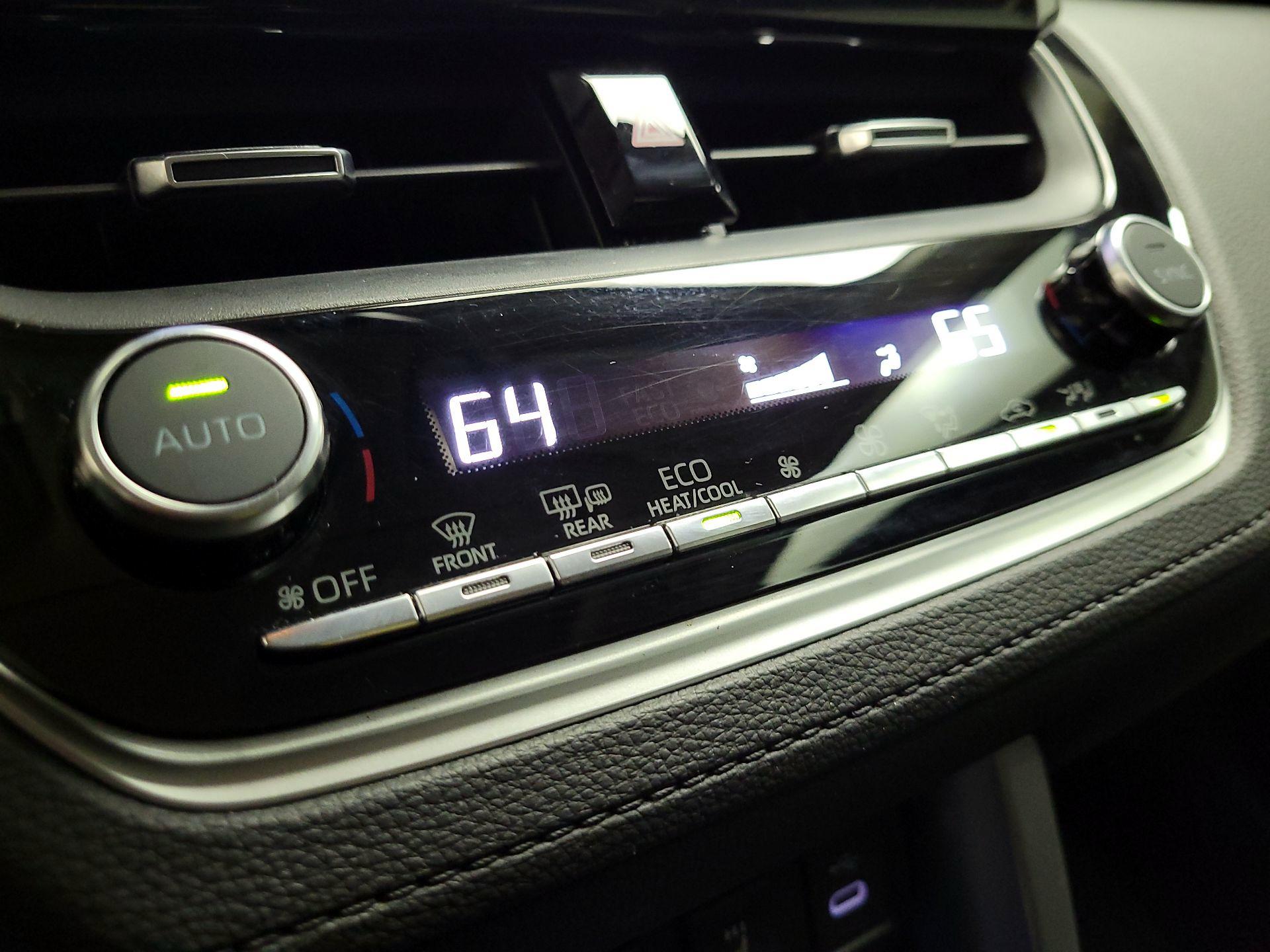 Thumbnail: 2023 Toyota Corolla Cross - 17