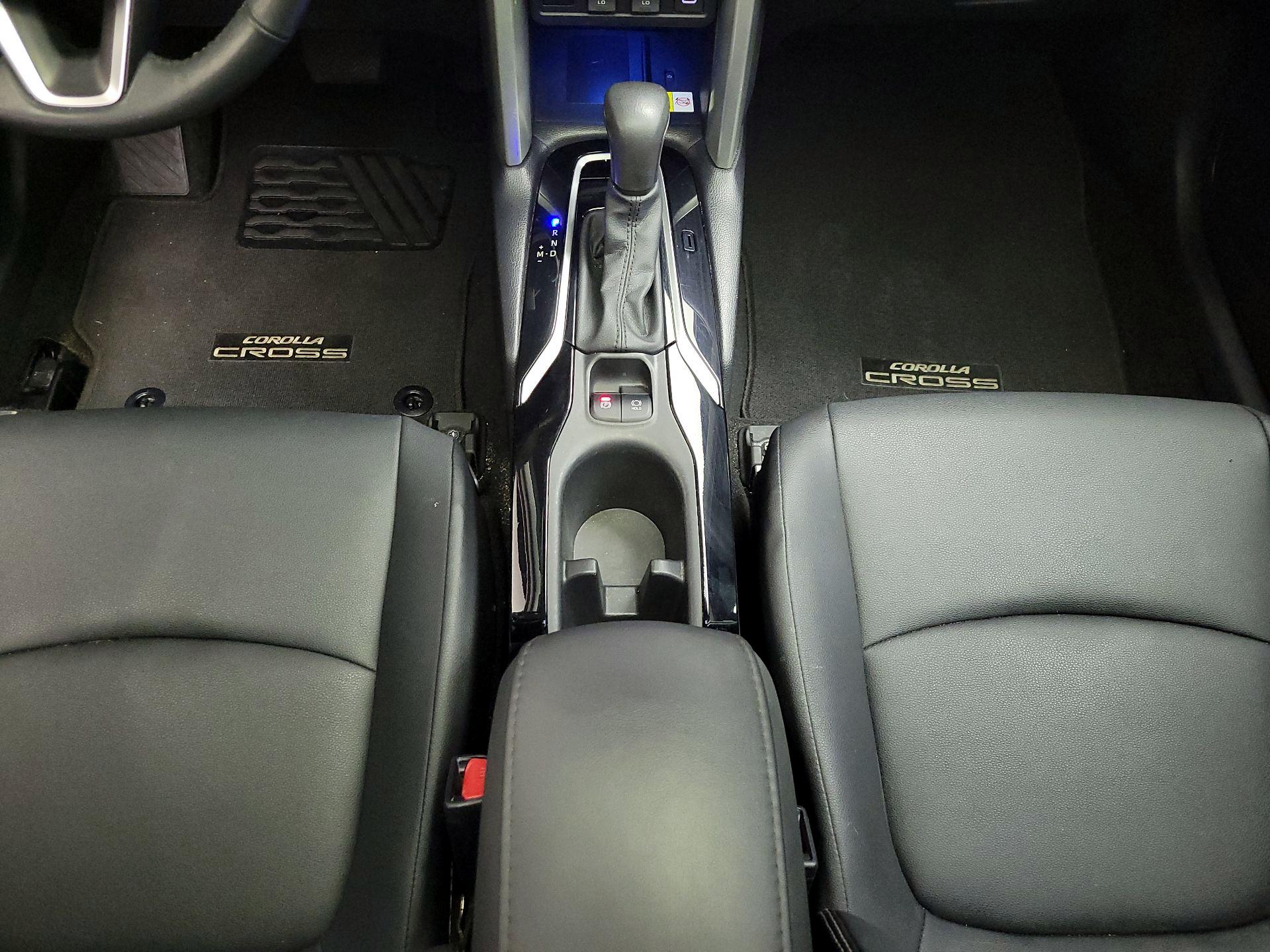 Thumbnail: 2023 Toyota Corolla Cross - 18