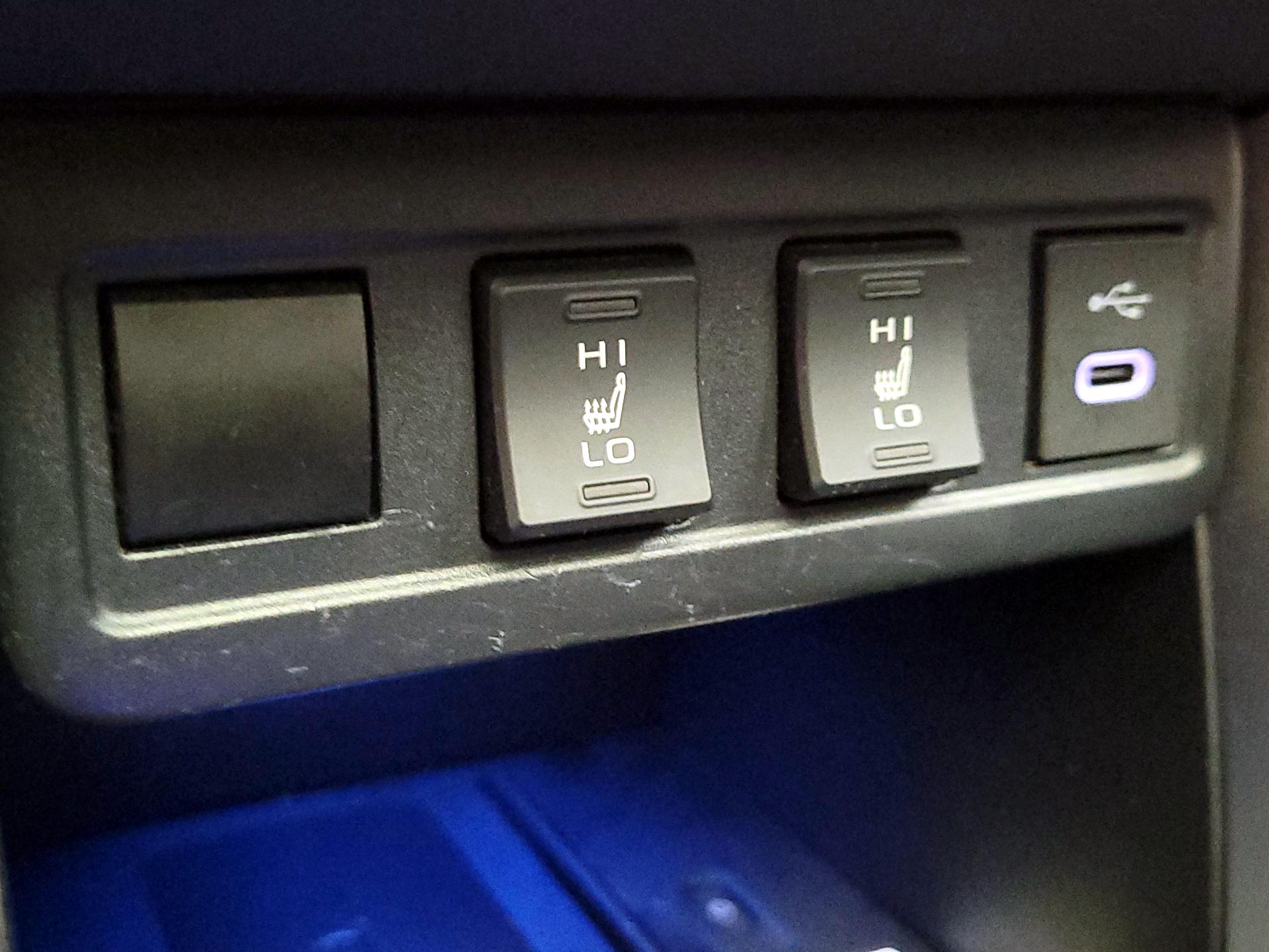 Thumbnail: 2023 Toyota Corolla Cross - 19