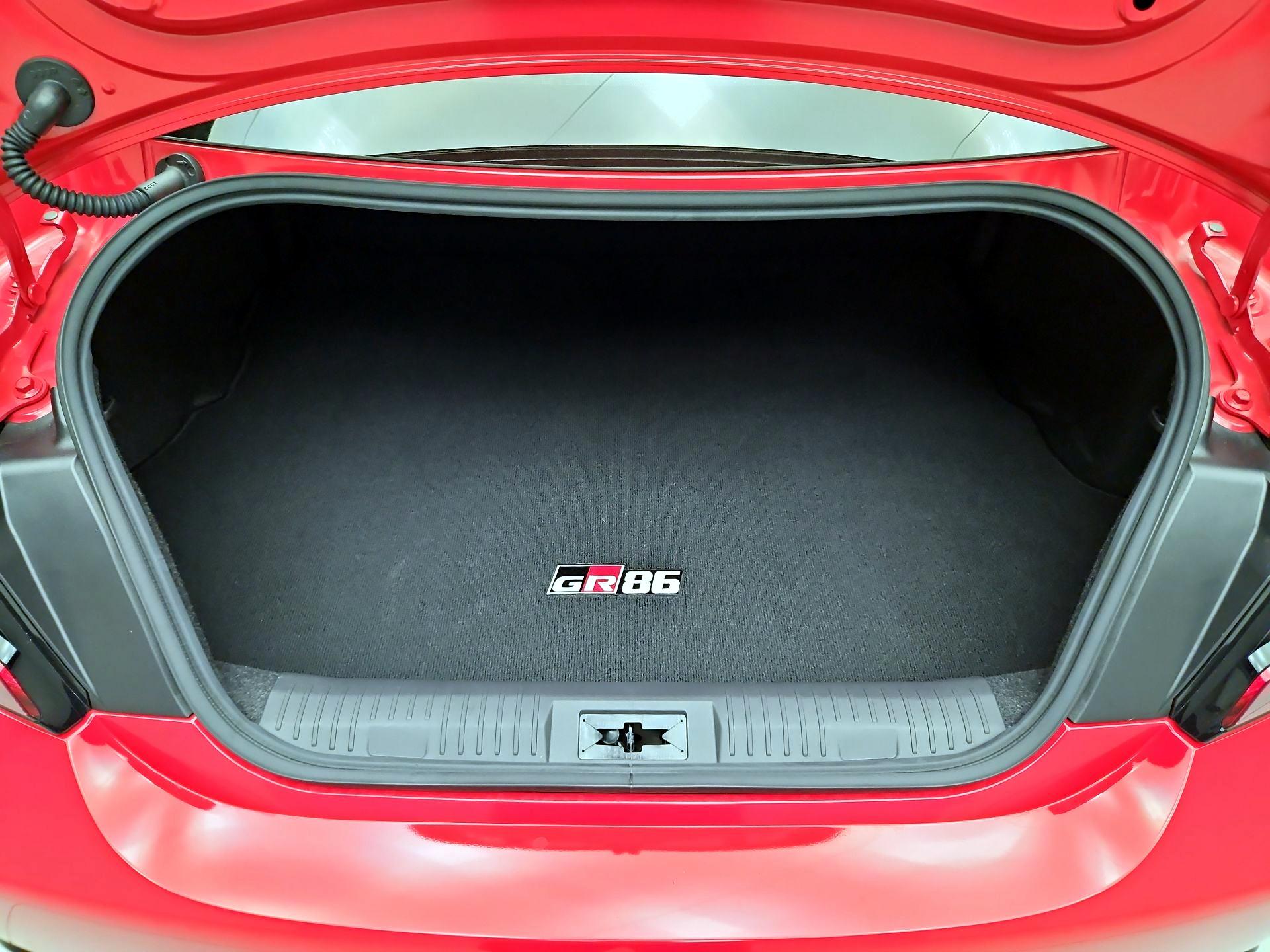 Thumbnail: 2023 Toyota GR86 - 20