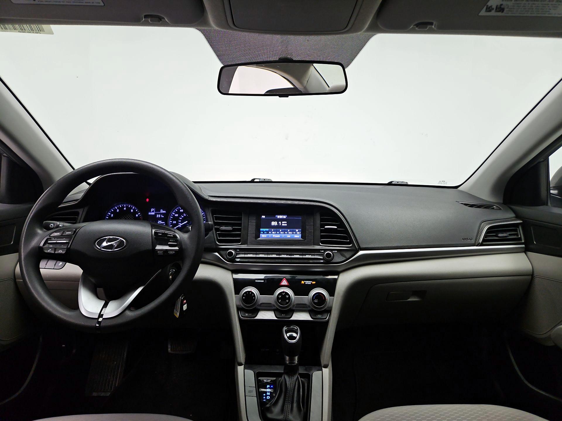 Thumbnail: 2019 Hyundai Elantra - 9