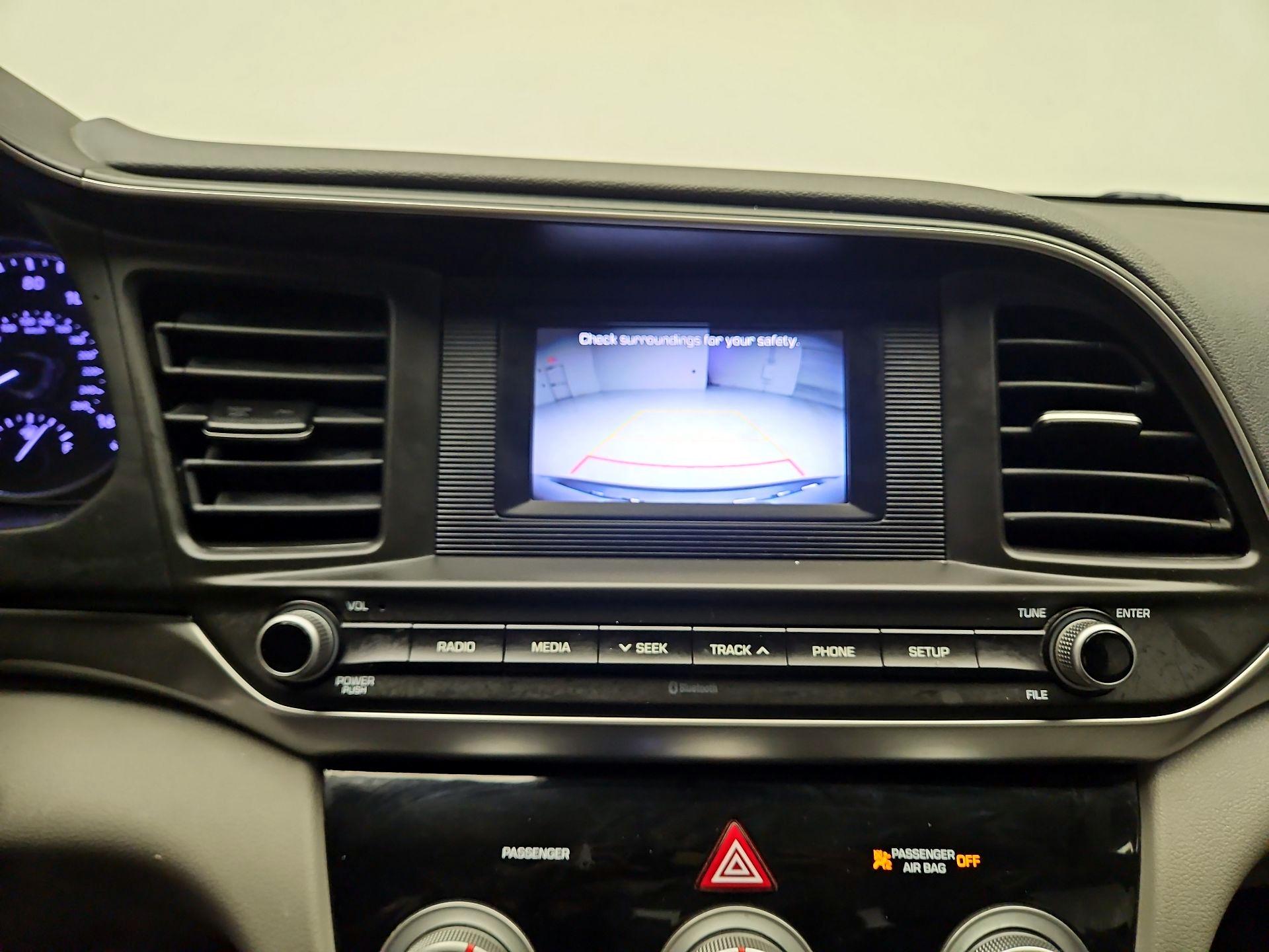 Thumbnail: 2019 Hyundai Elantra - 14