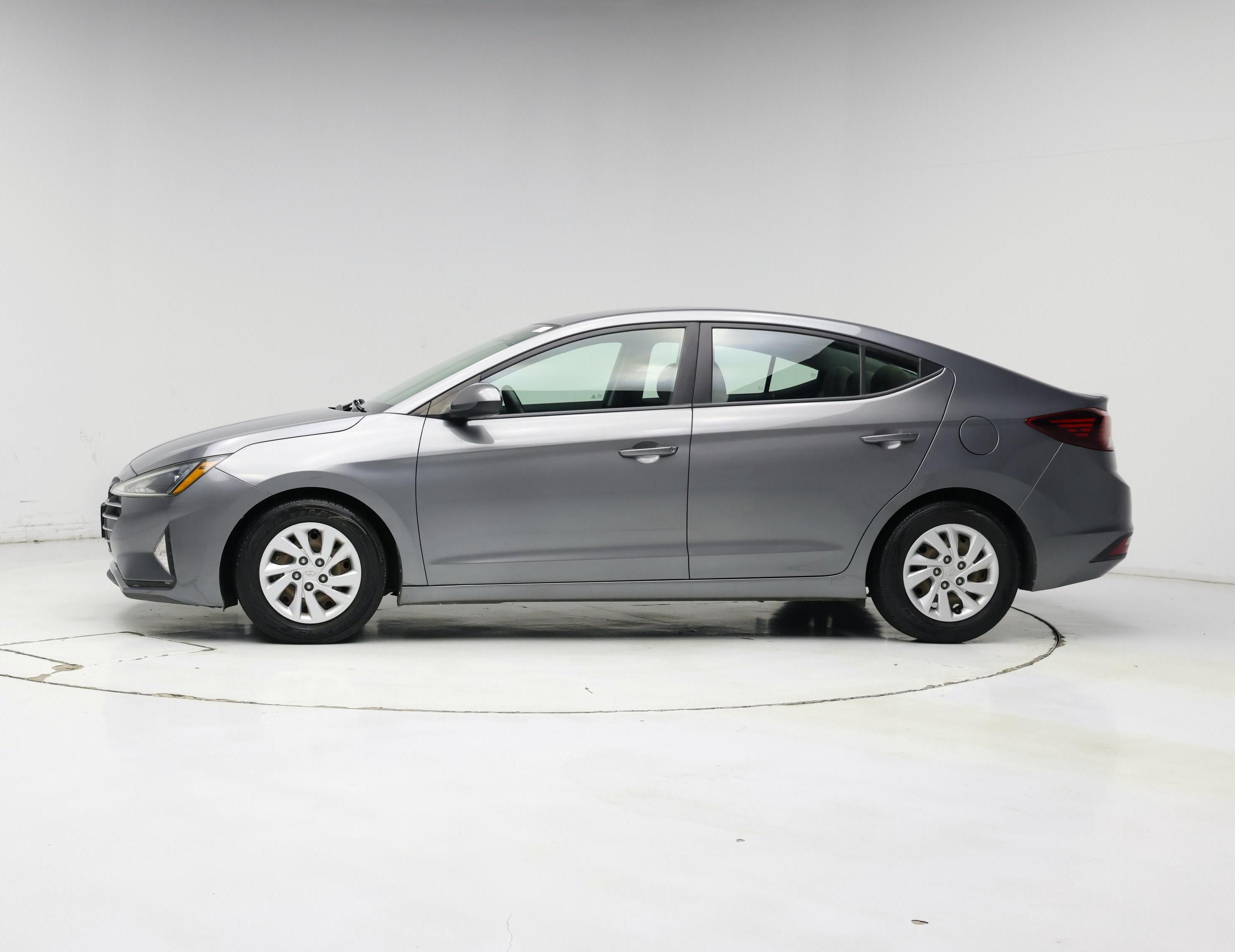 Thumbnail: 2019 Hyundai Elantra - 3