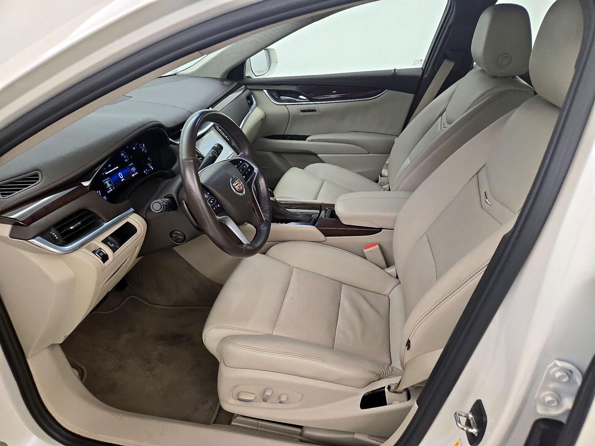 Thumbnail: 2015 Cadillac XTS - 11