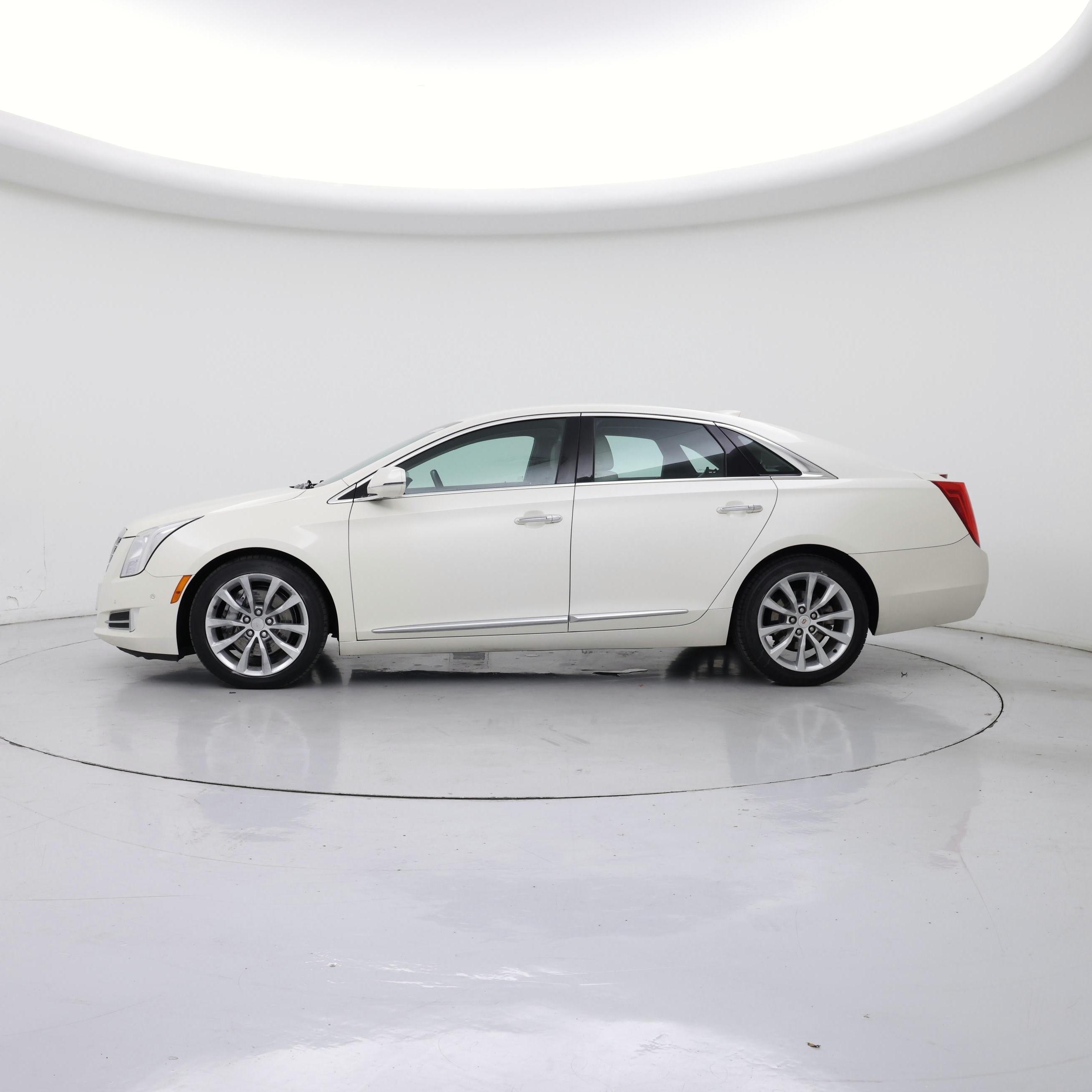 Thumbnail: 2015 Cadillac XTS - 3