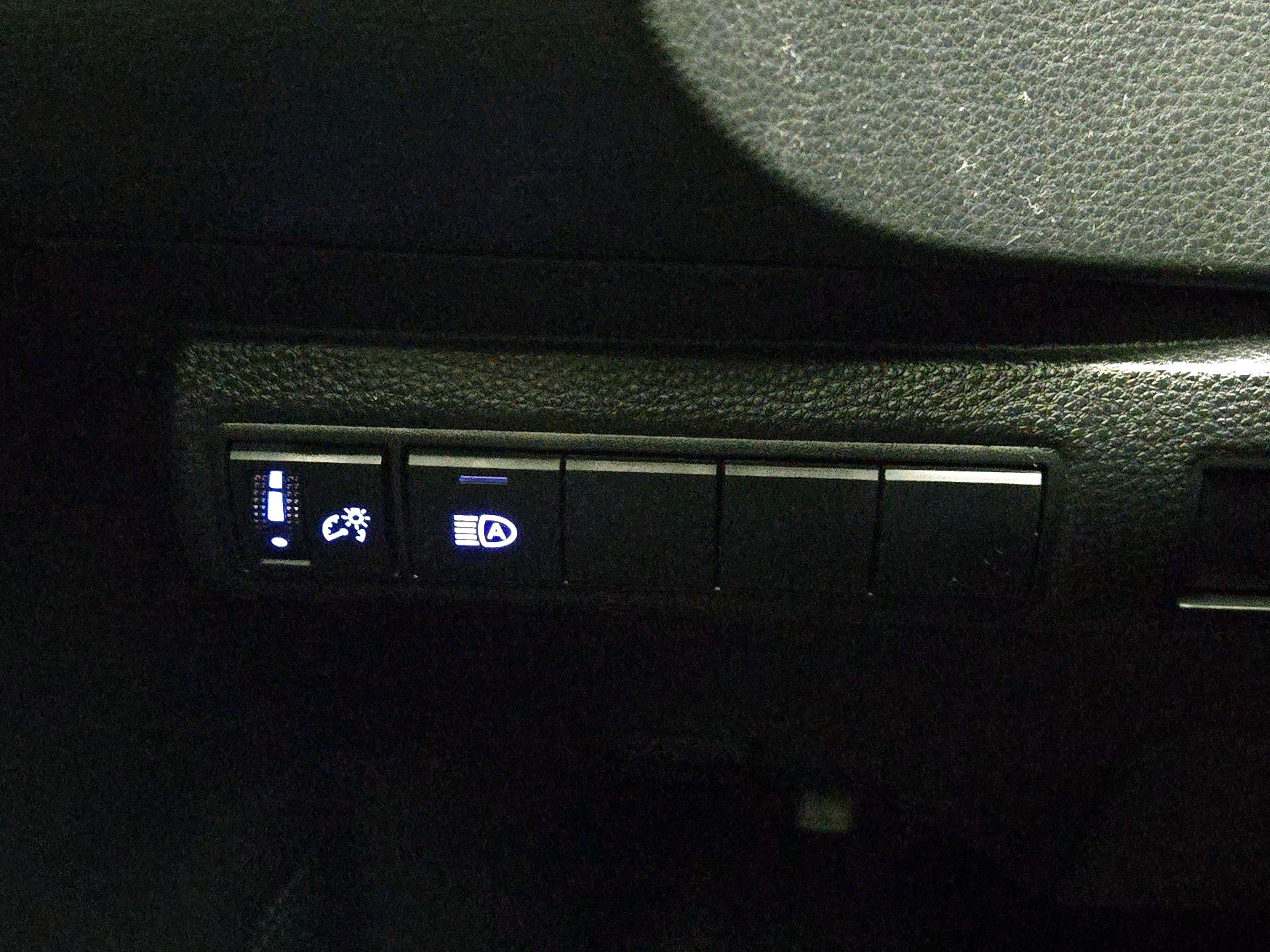 Thumbnail: 2020 Toyota Corolla - 13