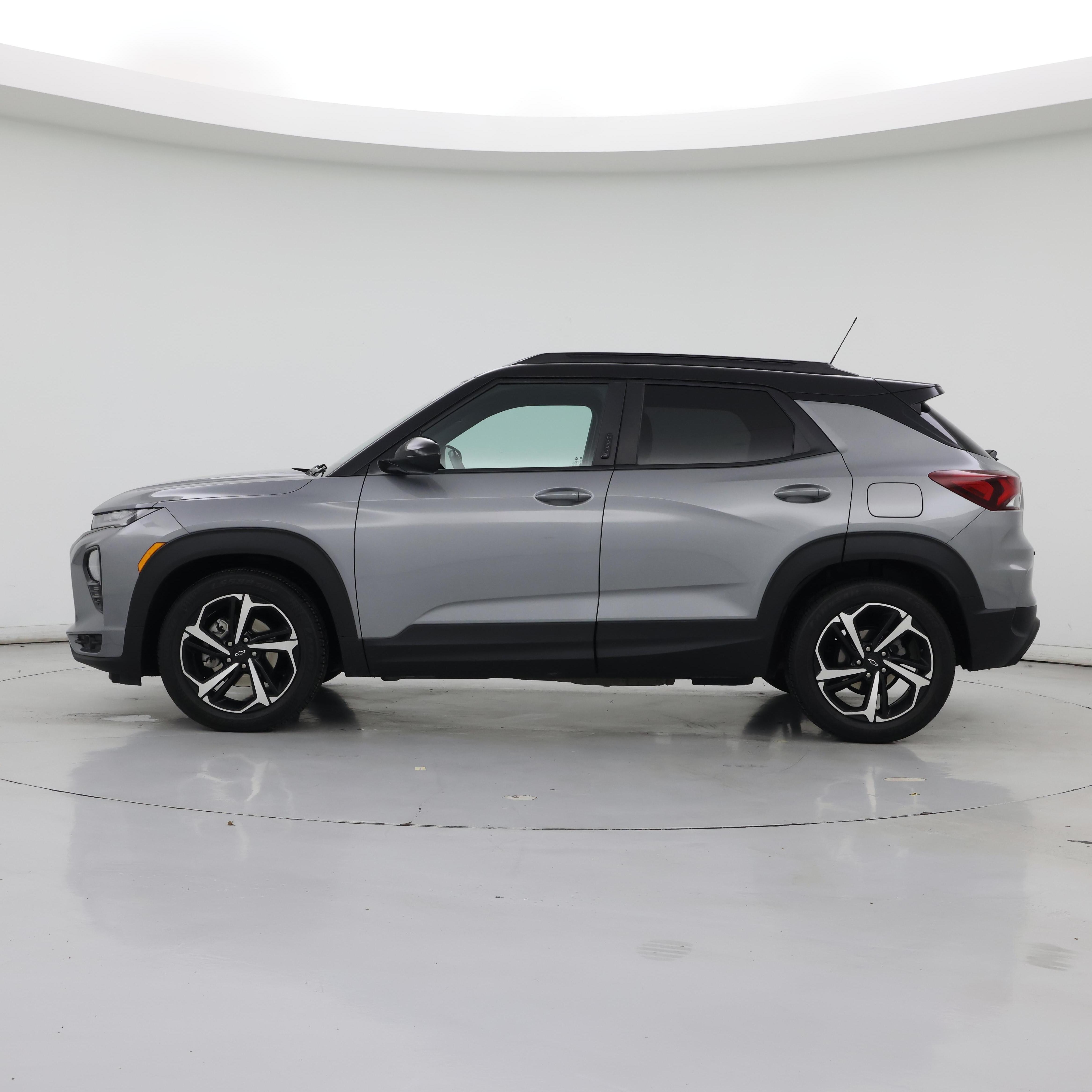 Thumbnail: 2023 Chevrolet TrailBlazer - 3