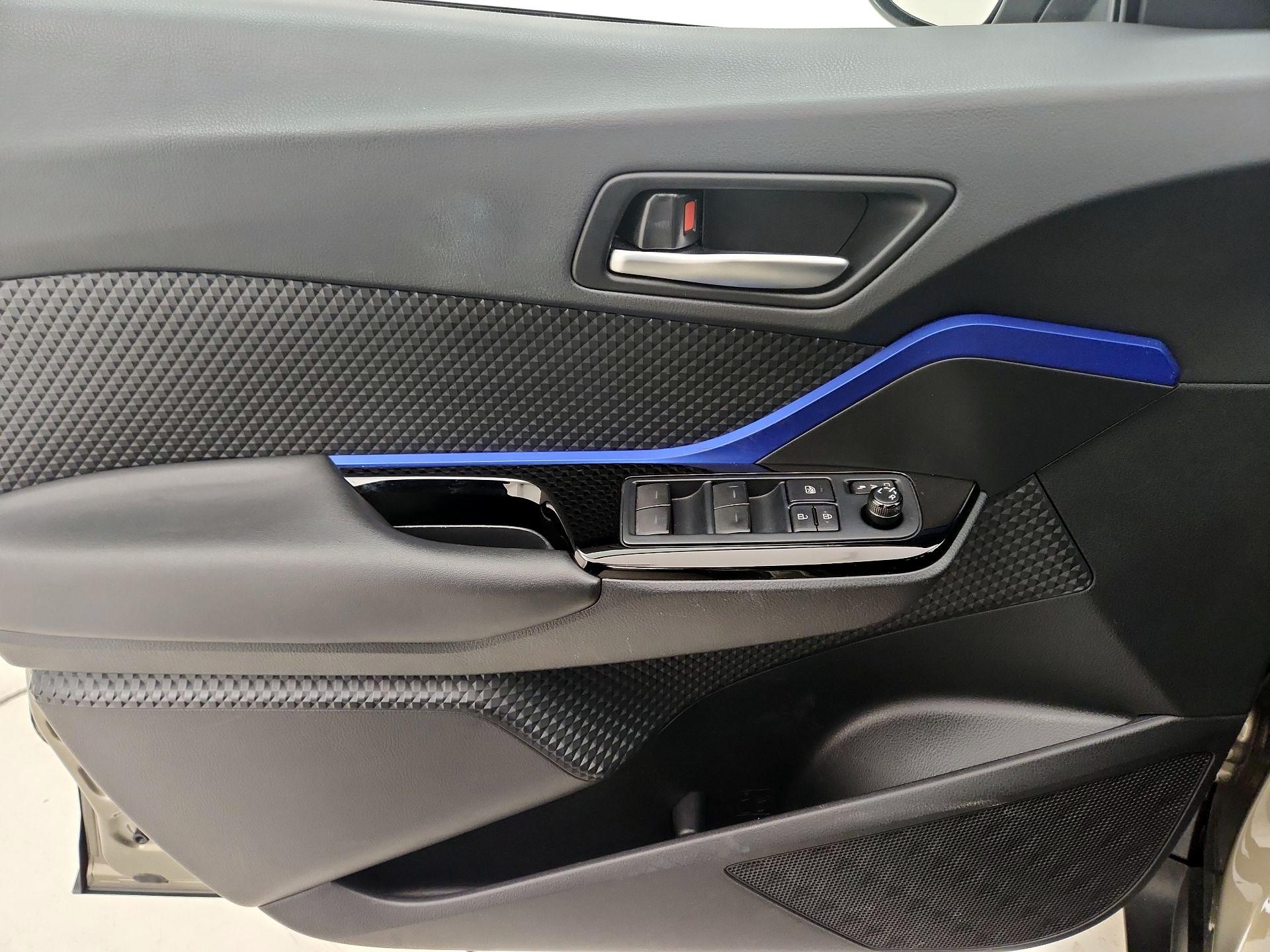 Thumbnail: 2021 Toyota C-HR - 12