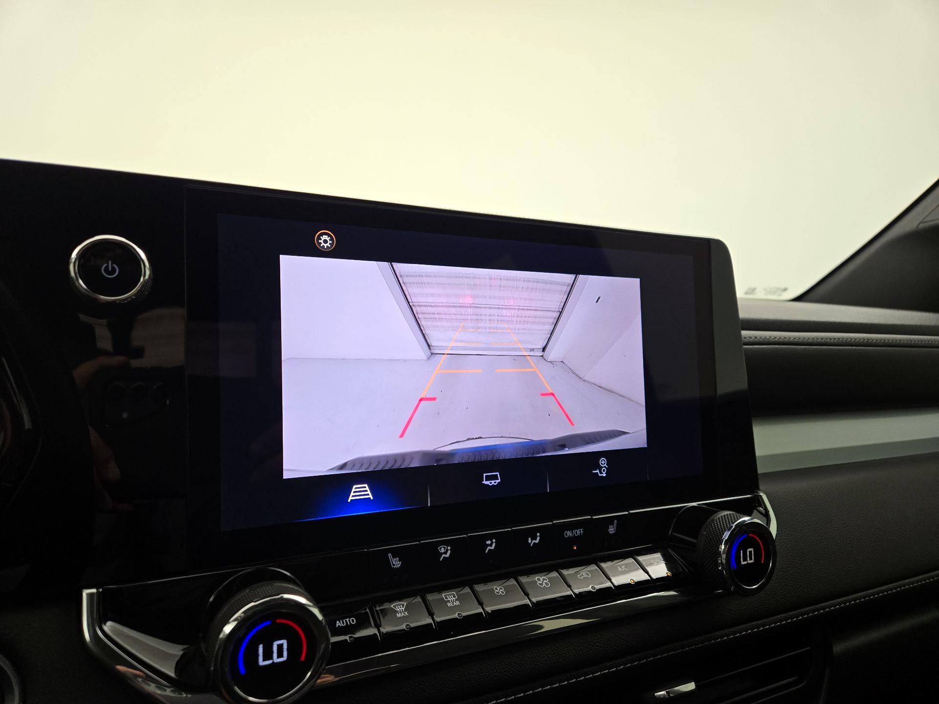 Thumbnail: 2023 Chevrolet Colorado - 14