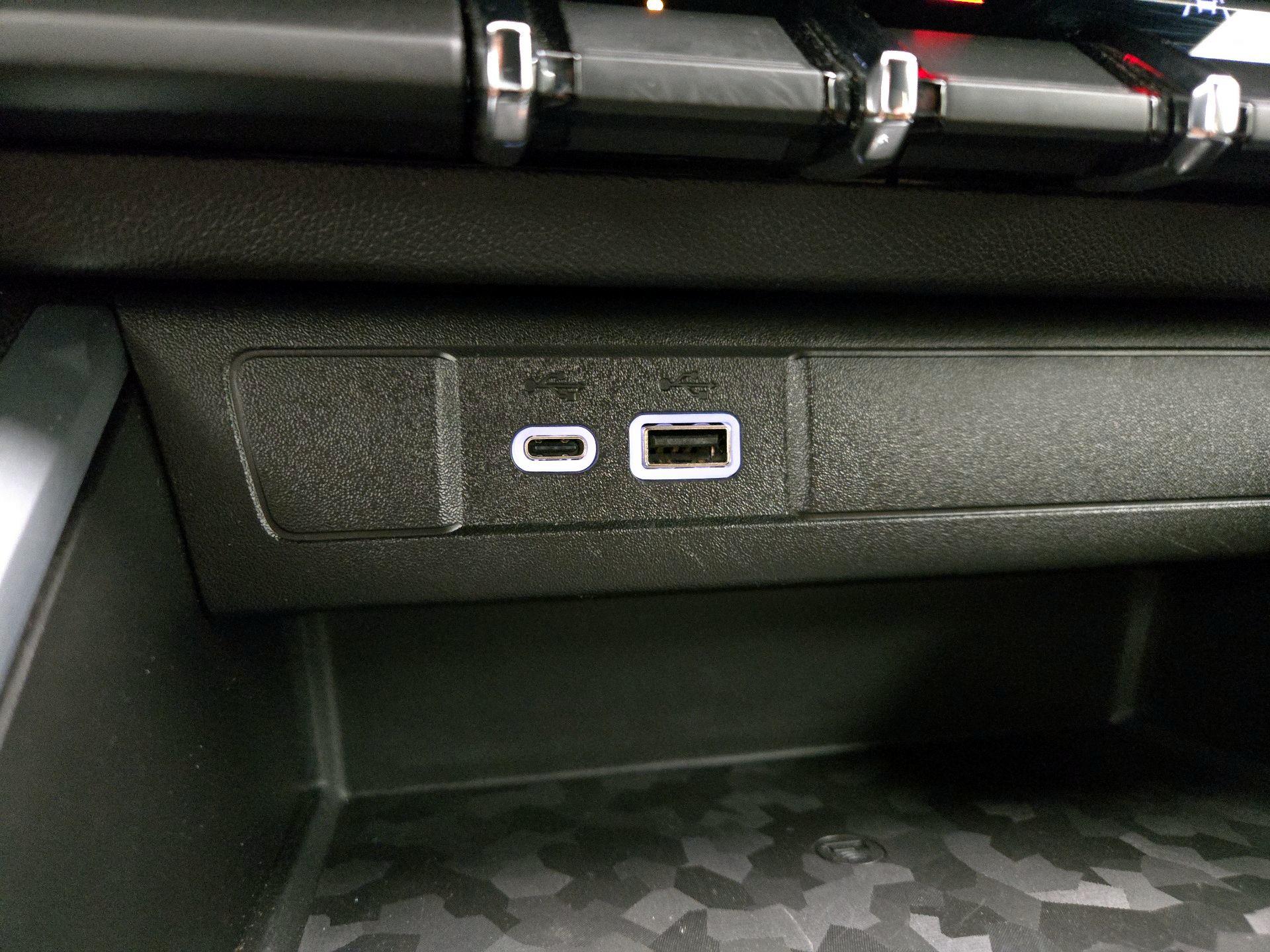 Thumbnail: 2023 Chevrolet Colorado - 18