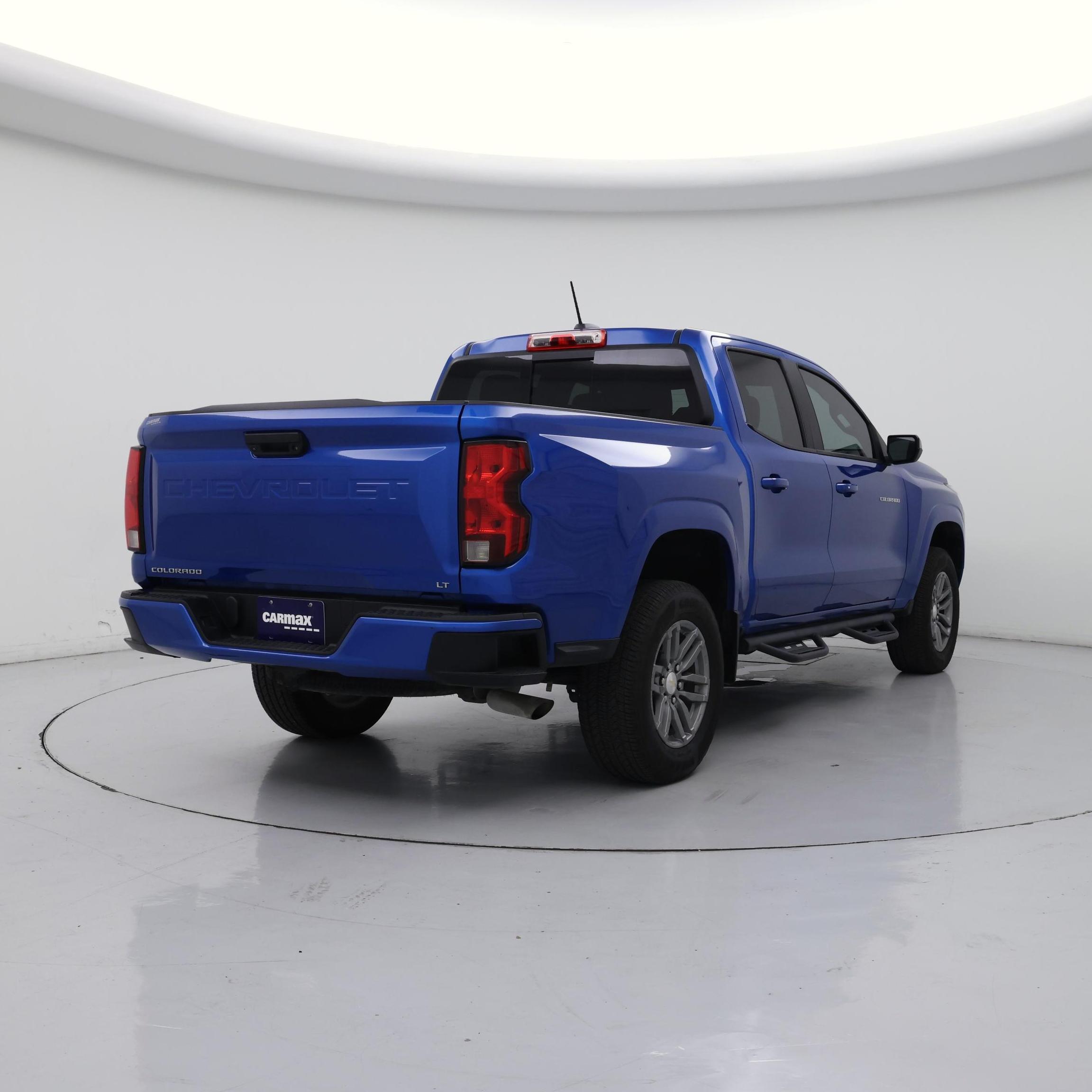 Thumbnail: 2023 Chevrolet Colorado - 8
