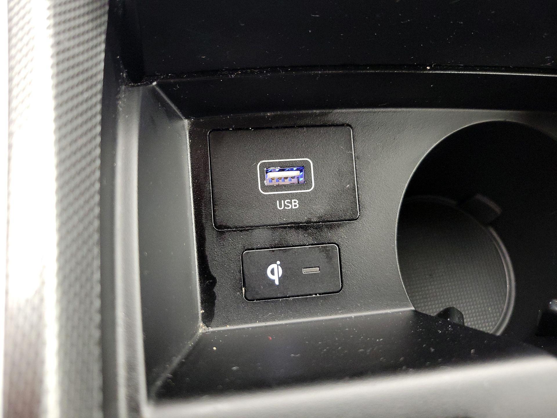 Thumbnail: 2023 Hyundai Santa Fe - 19