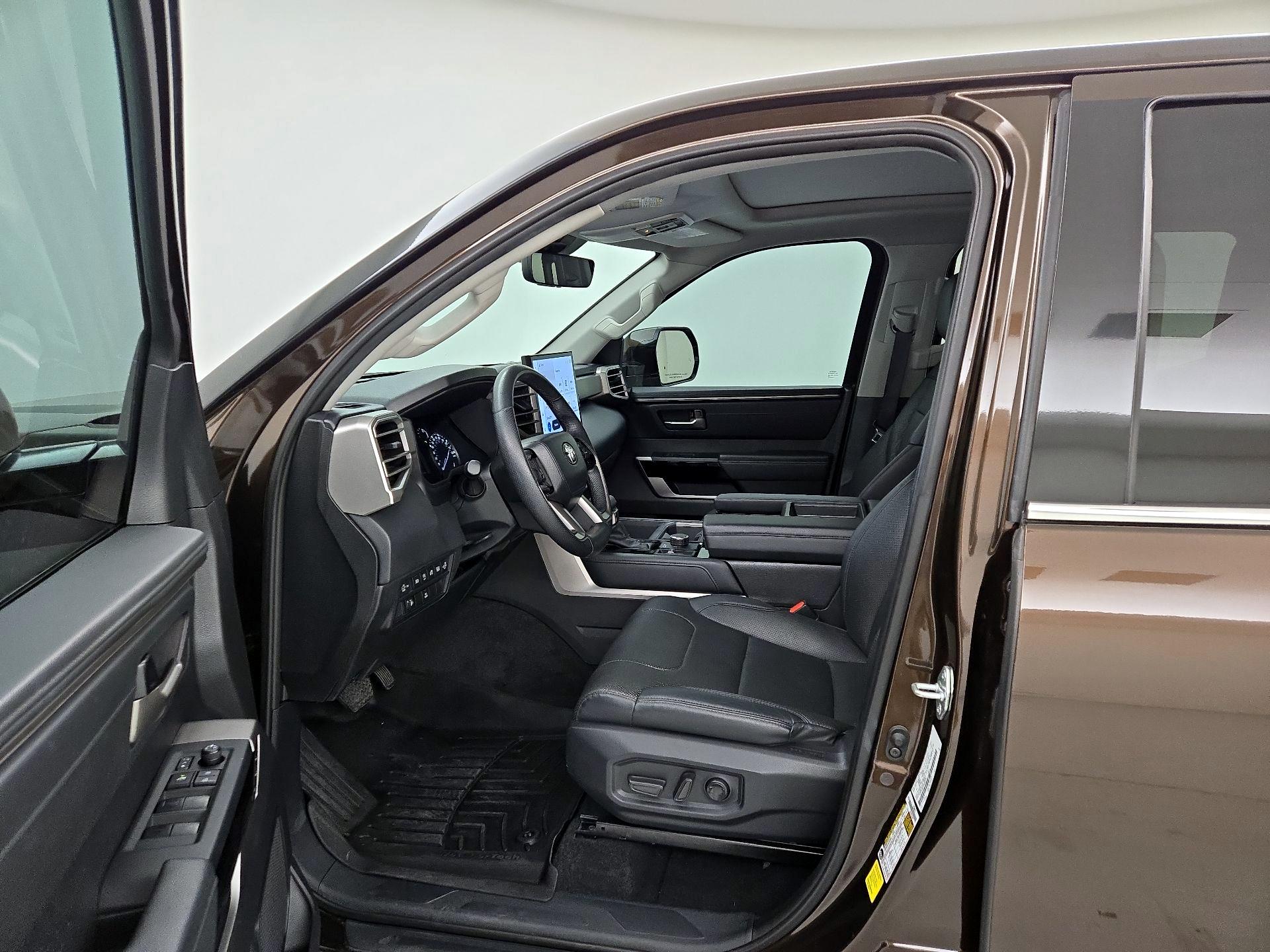 Thumbnail: 2022 Toyota Tundra - 11