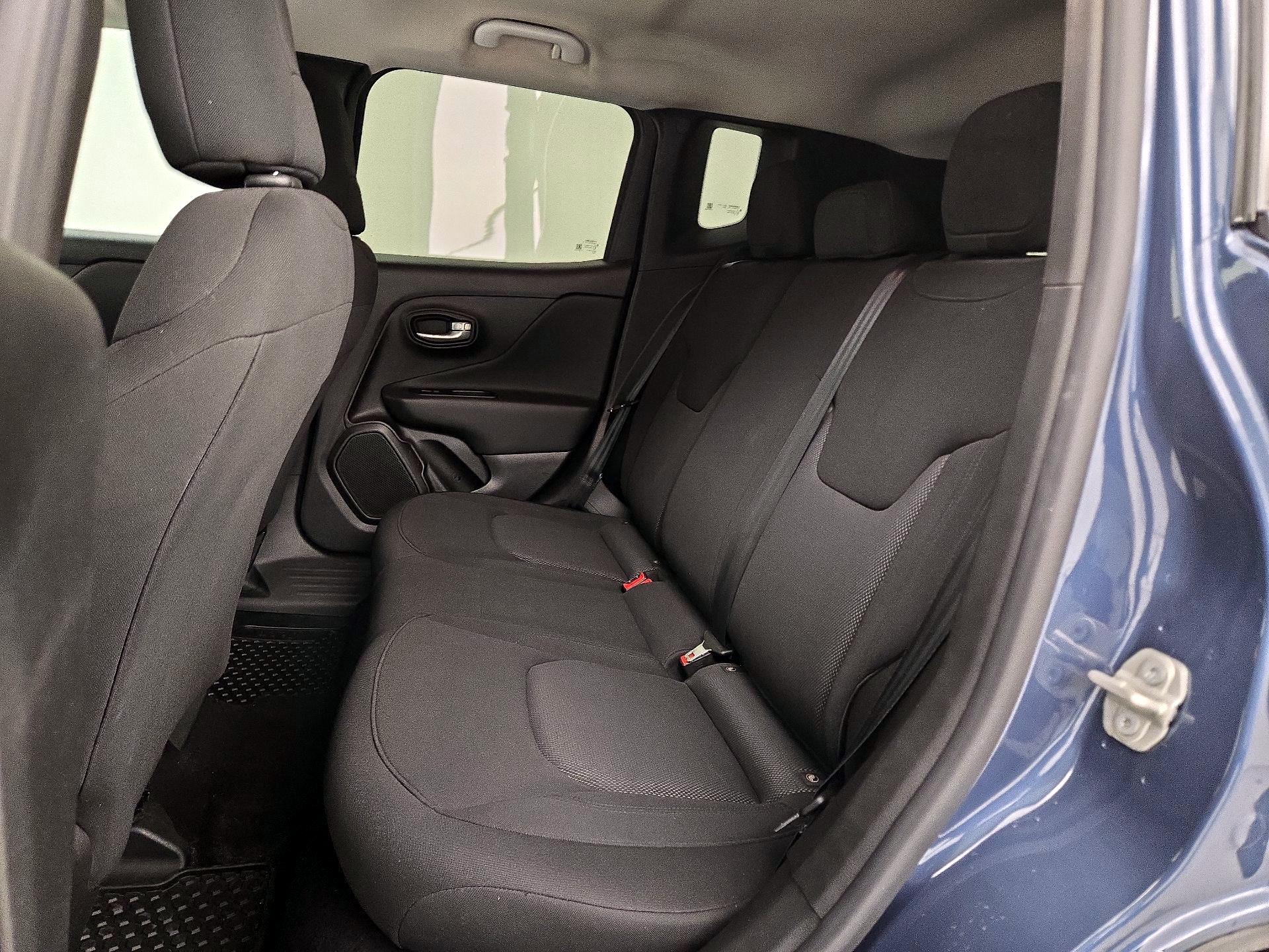 Thumbnail: 2023 Jeep Renegade - 20