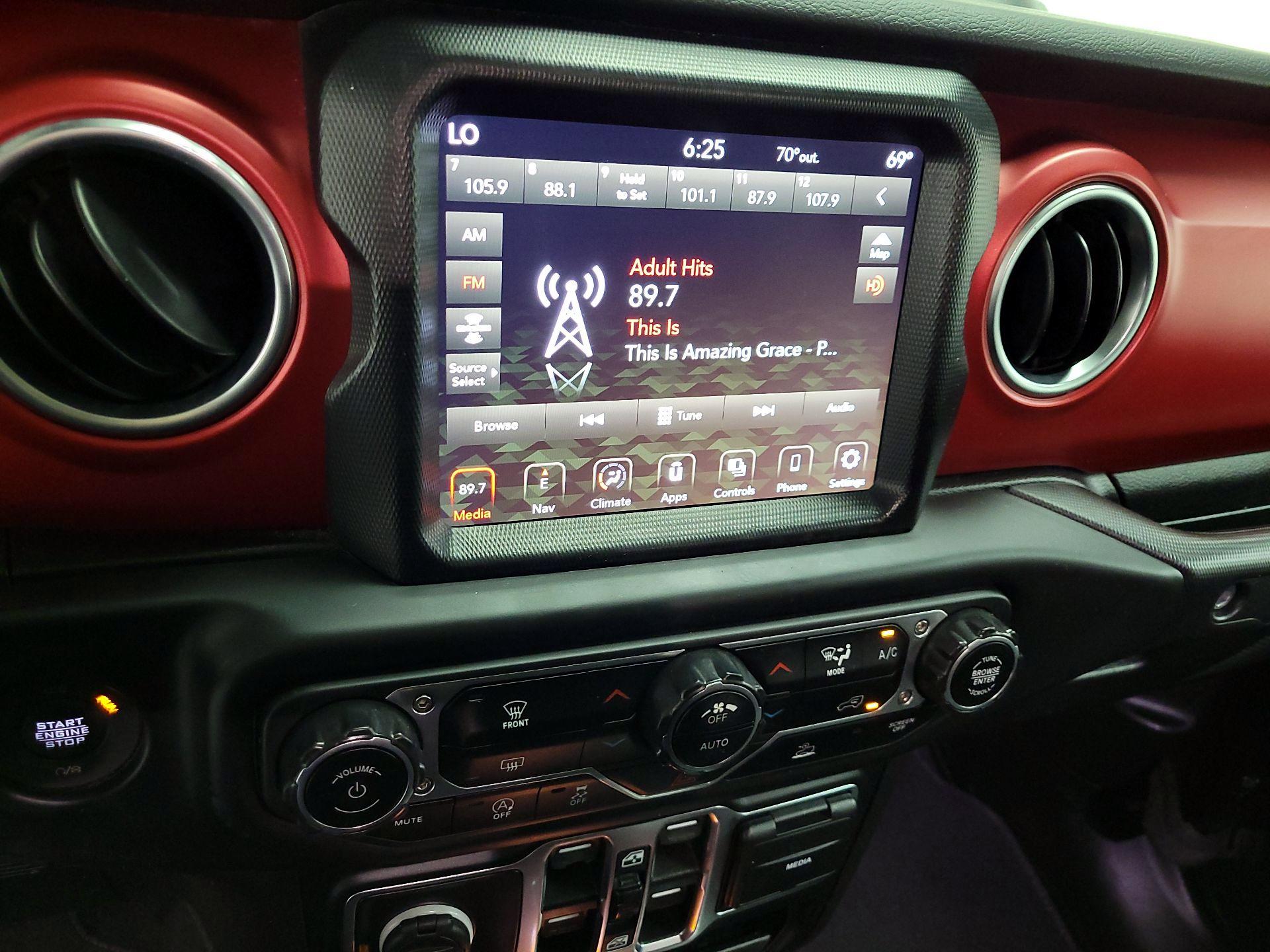 Thumbnail: 2022 Jeep Gladiator - 16