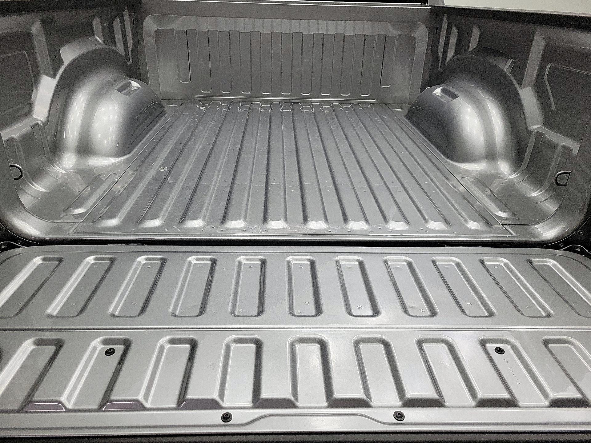 Thumbnail: 2024 RAM 1500 - 20