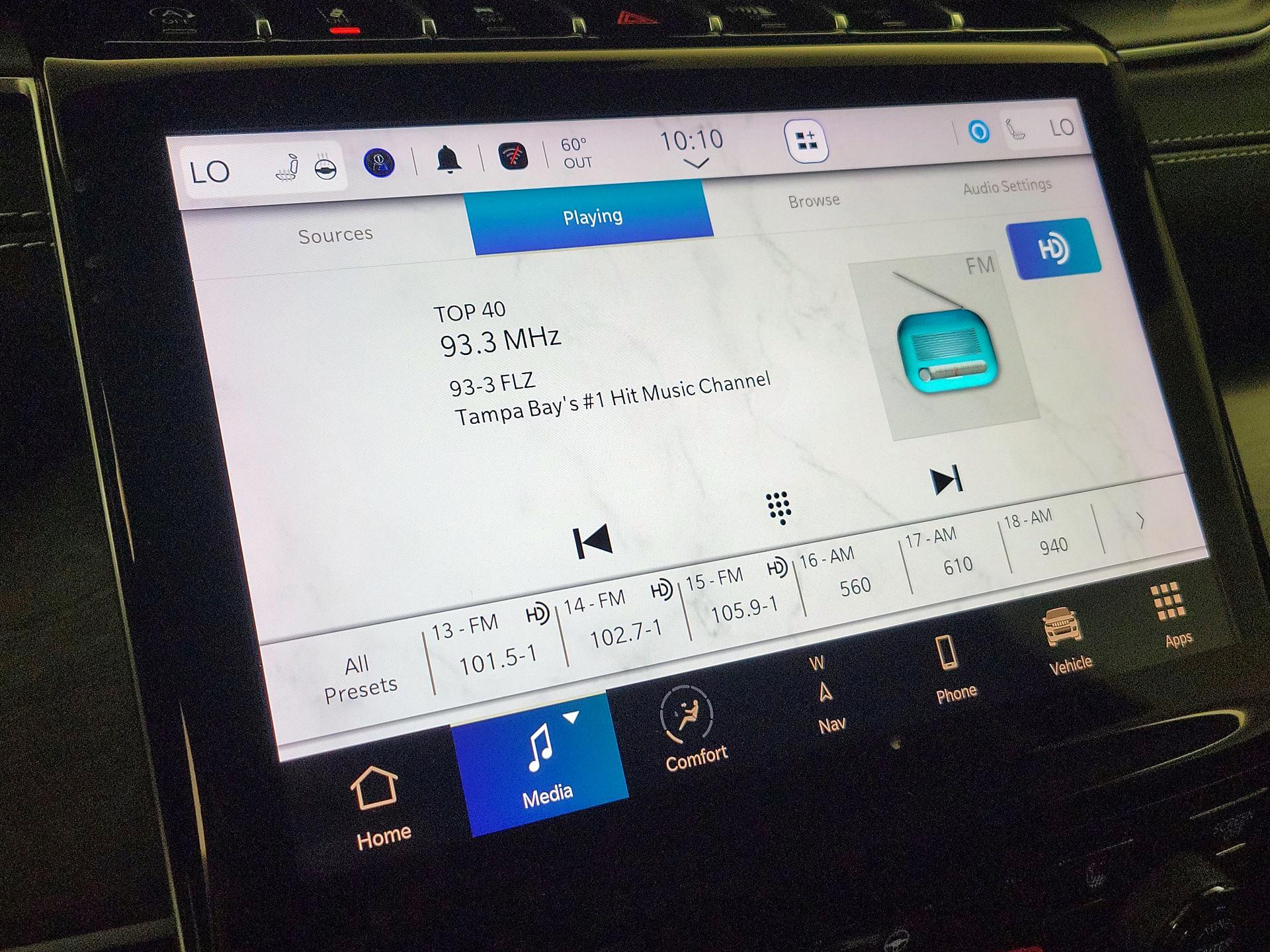 Thumbnail: 2023 Jeep Grand Cherokee - 16