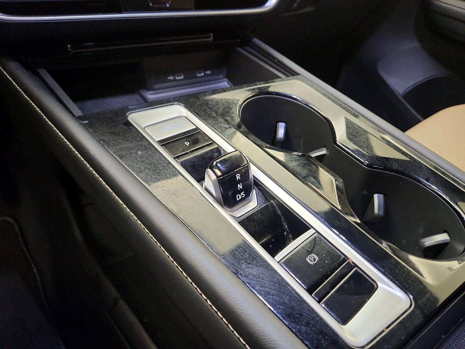 Thumbnail: 2024 Volkswagen Atlas - 15