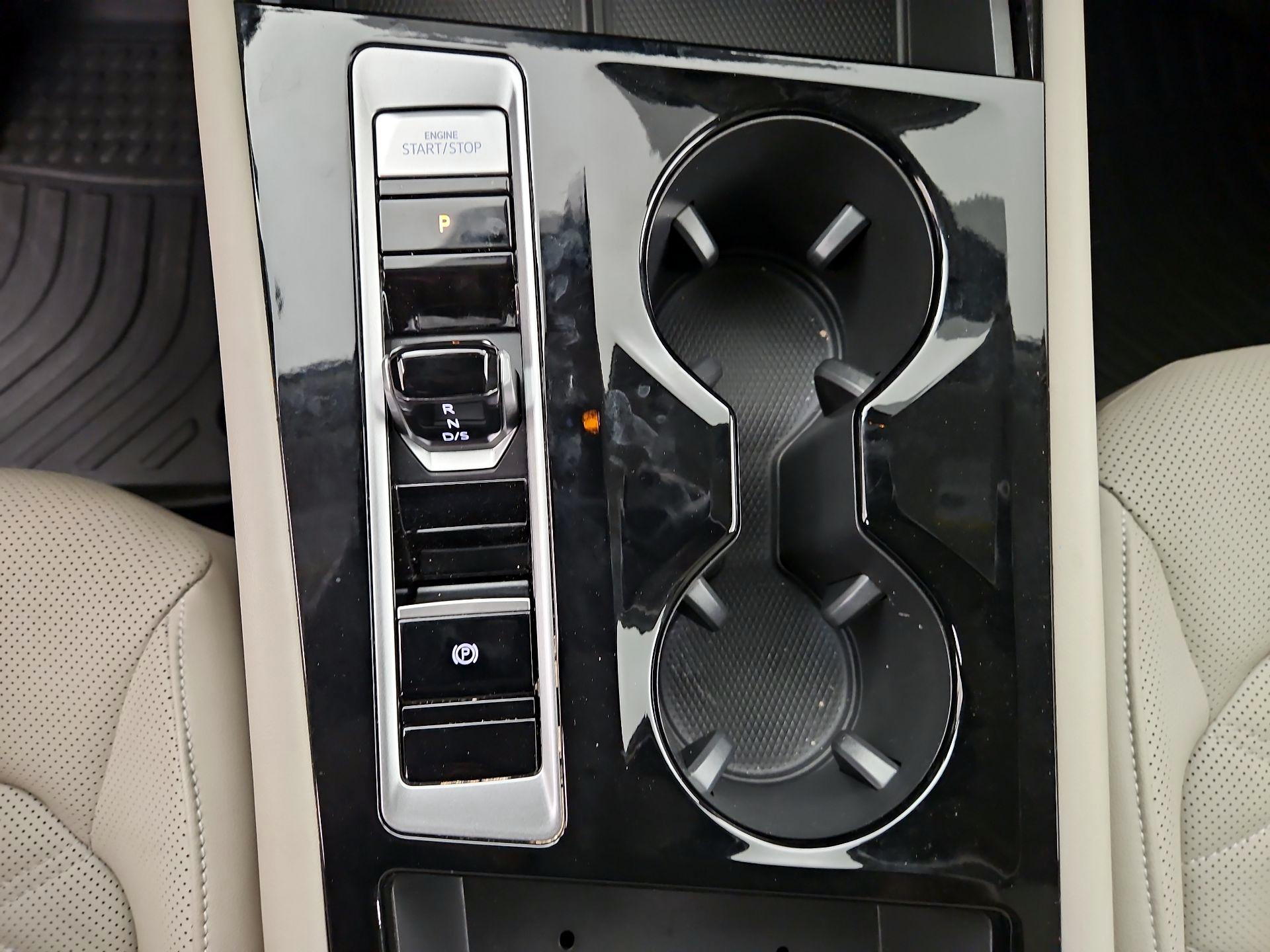 Thumbnail: 2024 Volkswagen Atlas - 17