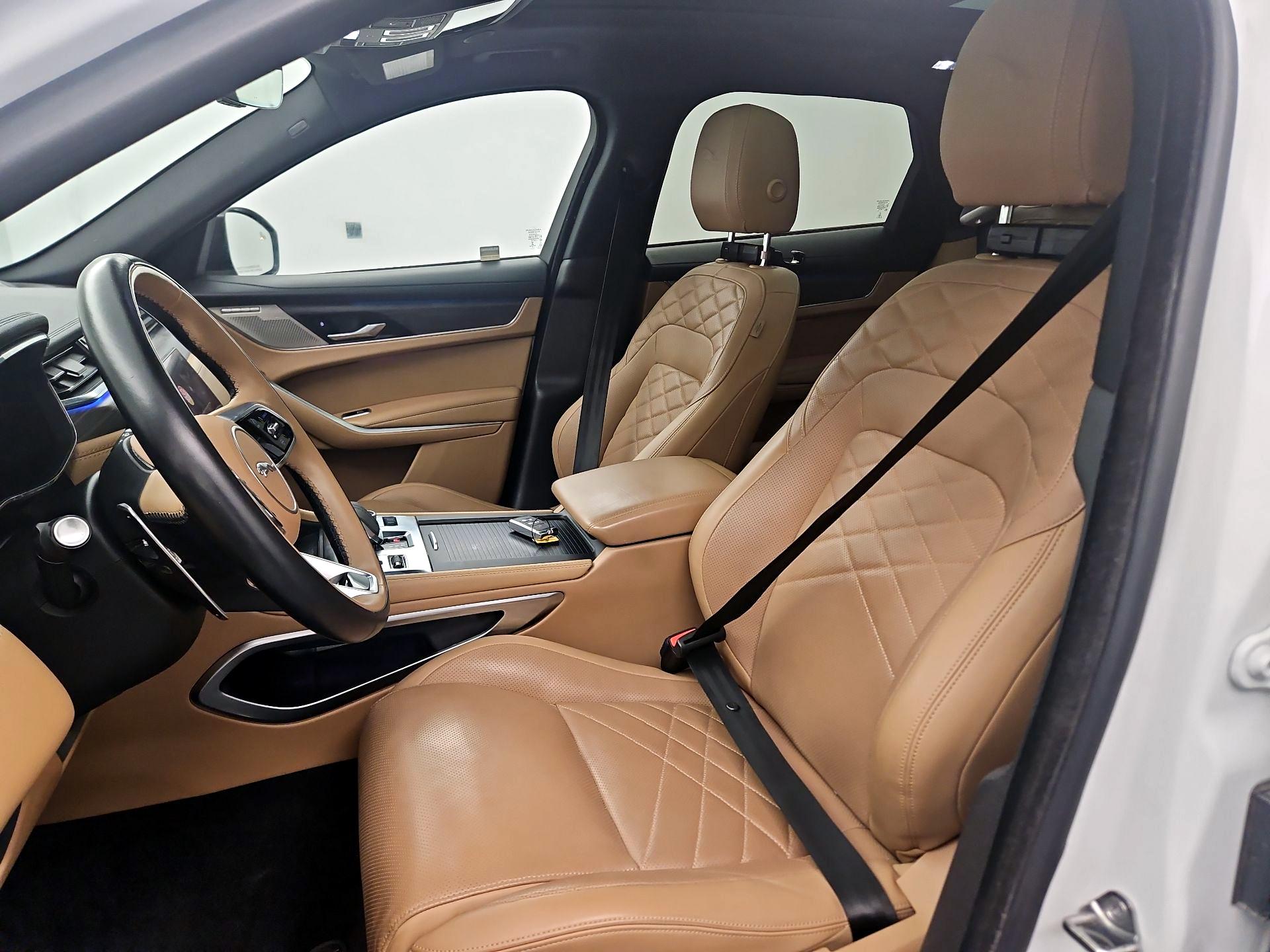 Thumbnail: 2023 Jaguar F-Pace - 11