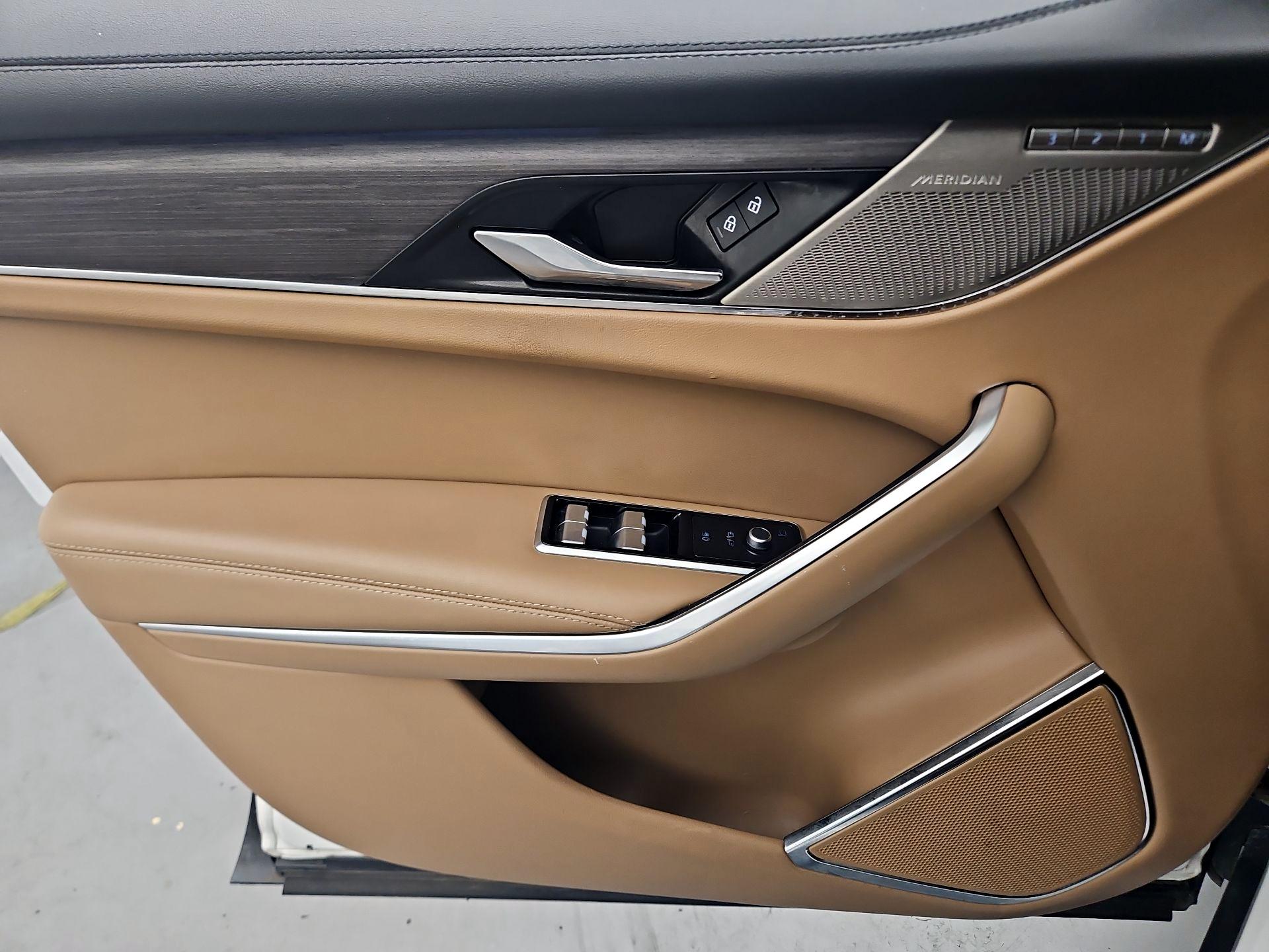 Thumbnail: 2023 Jaguar F-Pace - 12