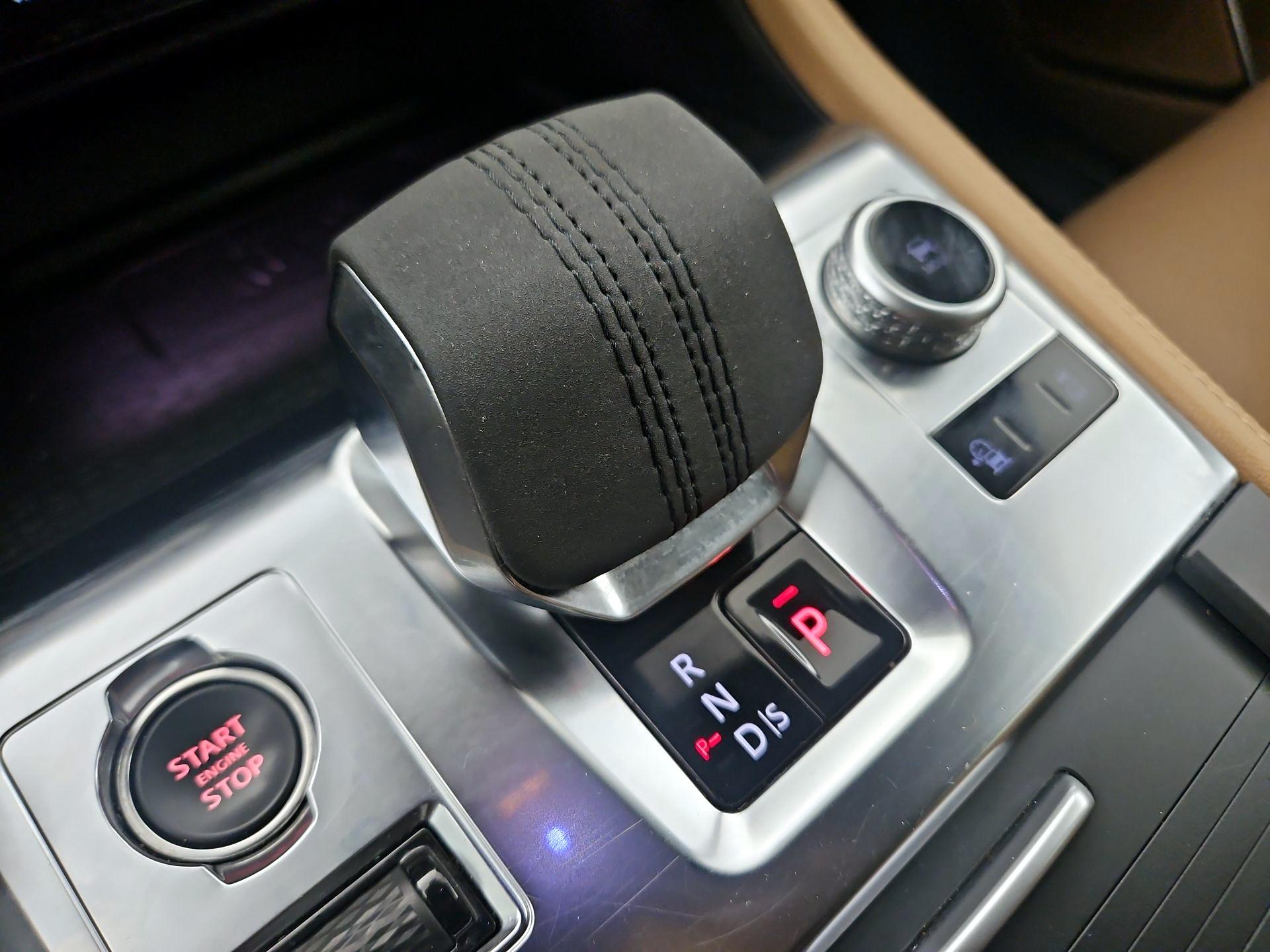 Thumbnail: 2023 Jaguar F-Pace - 17