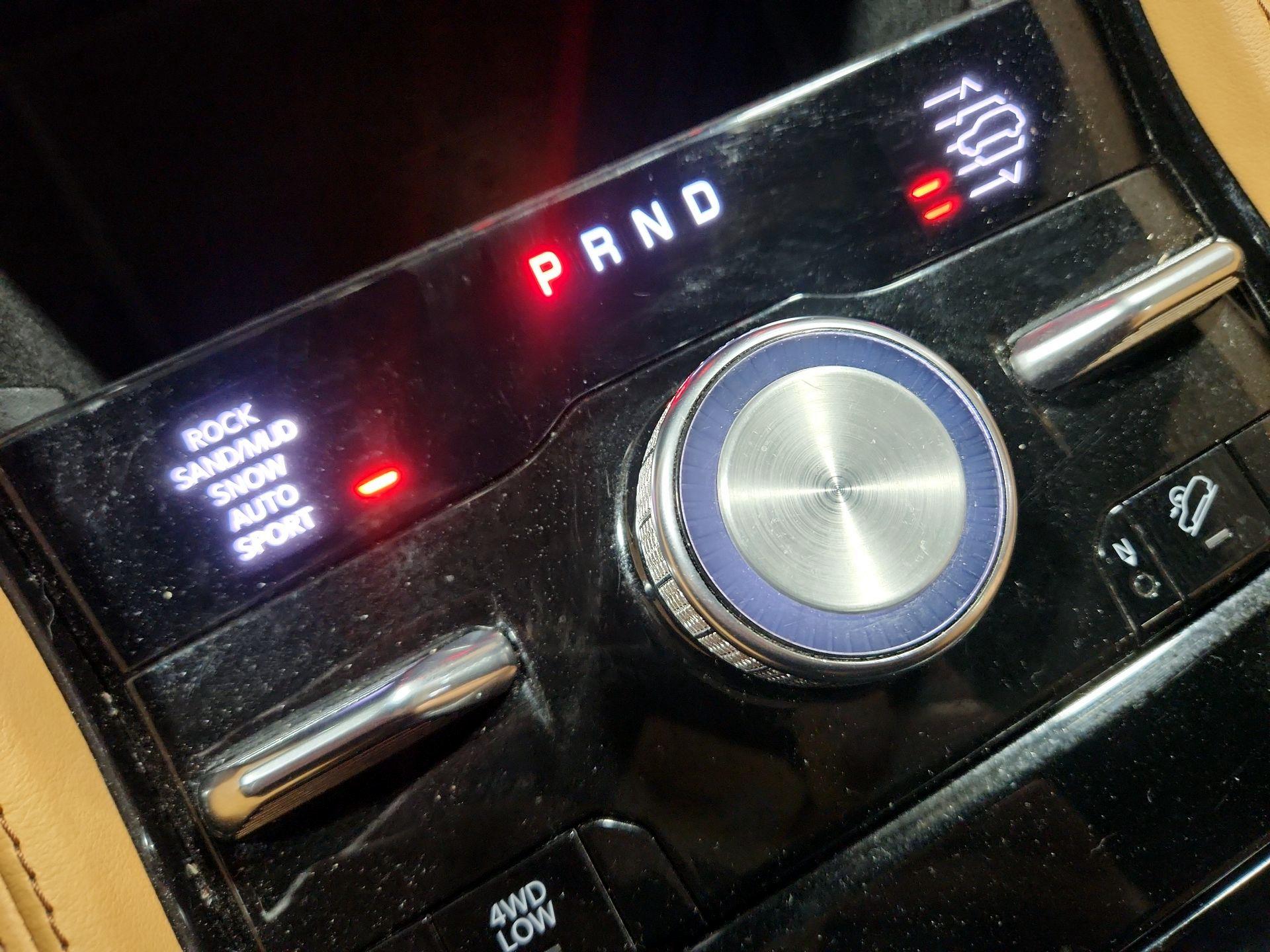 Thumbnail: 2021 Jeep Grand Cherokee L - 15