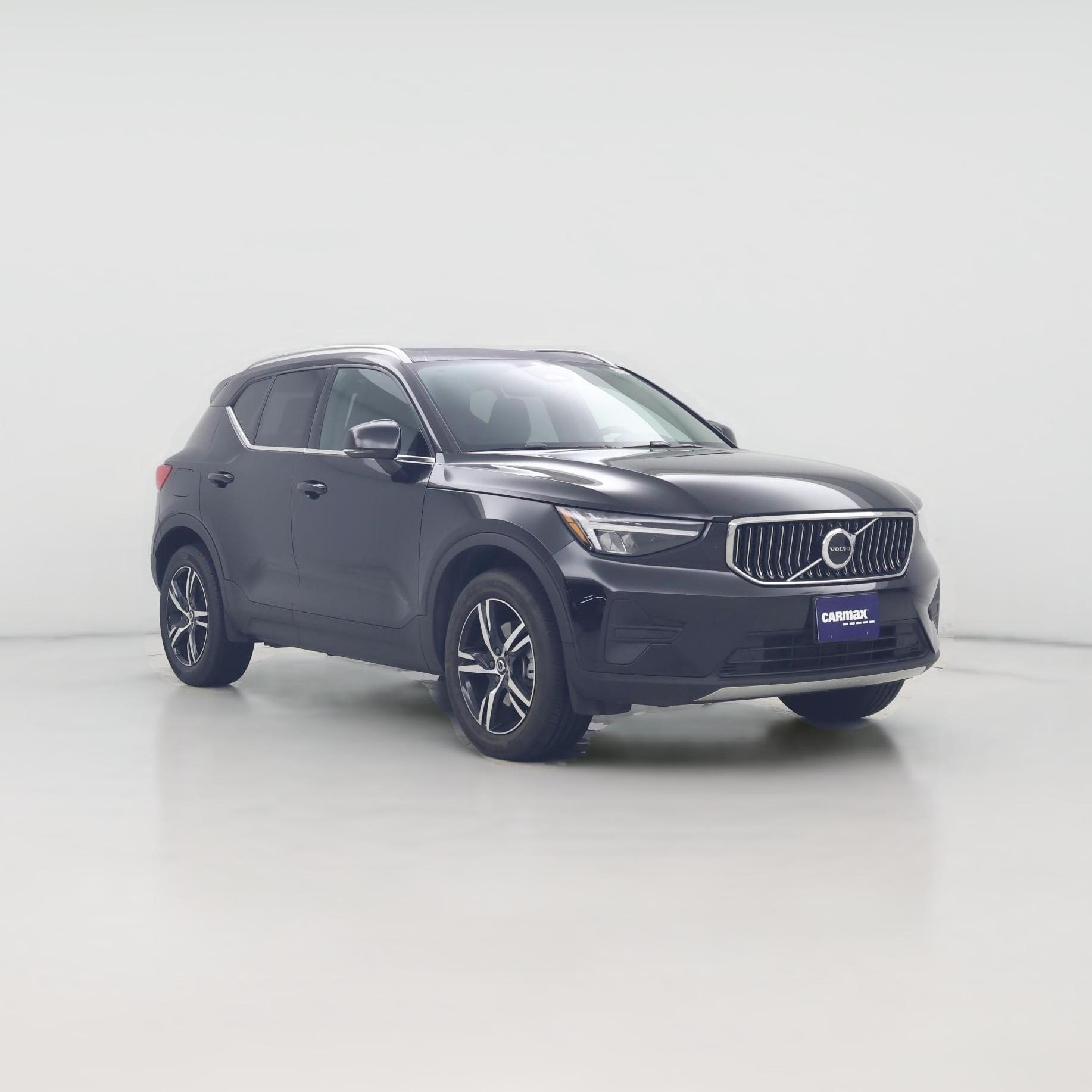 Thumbnail: 2025 Volvo XC40 - 1