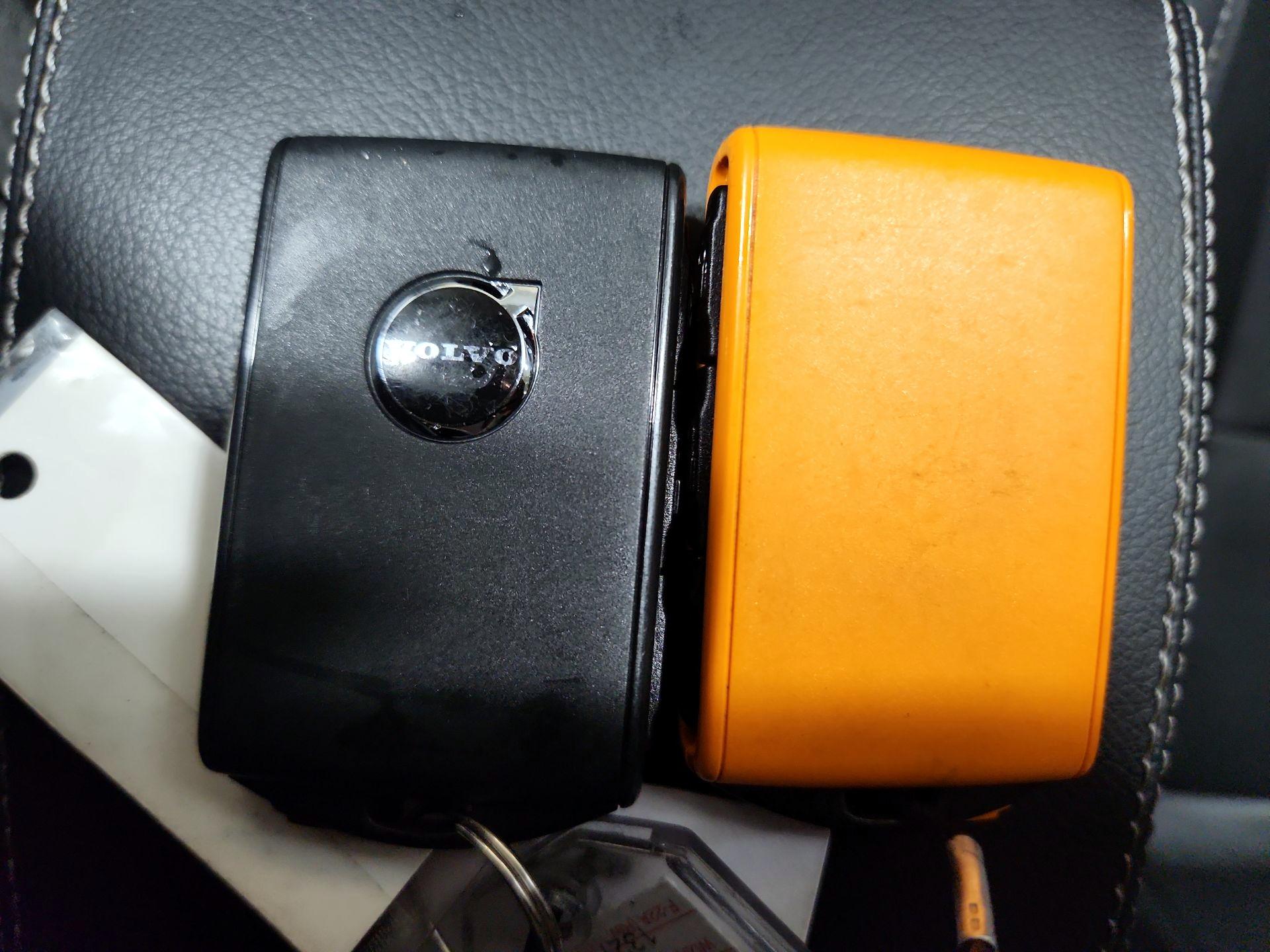 Thumbnail: 2025 Volvo XC40 - 18