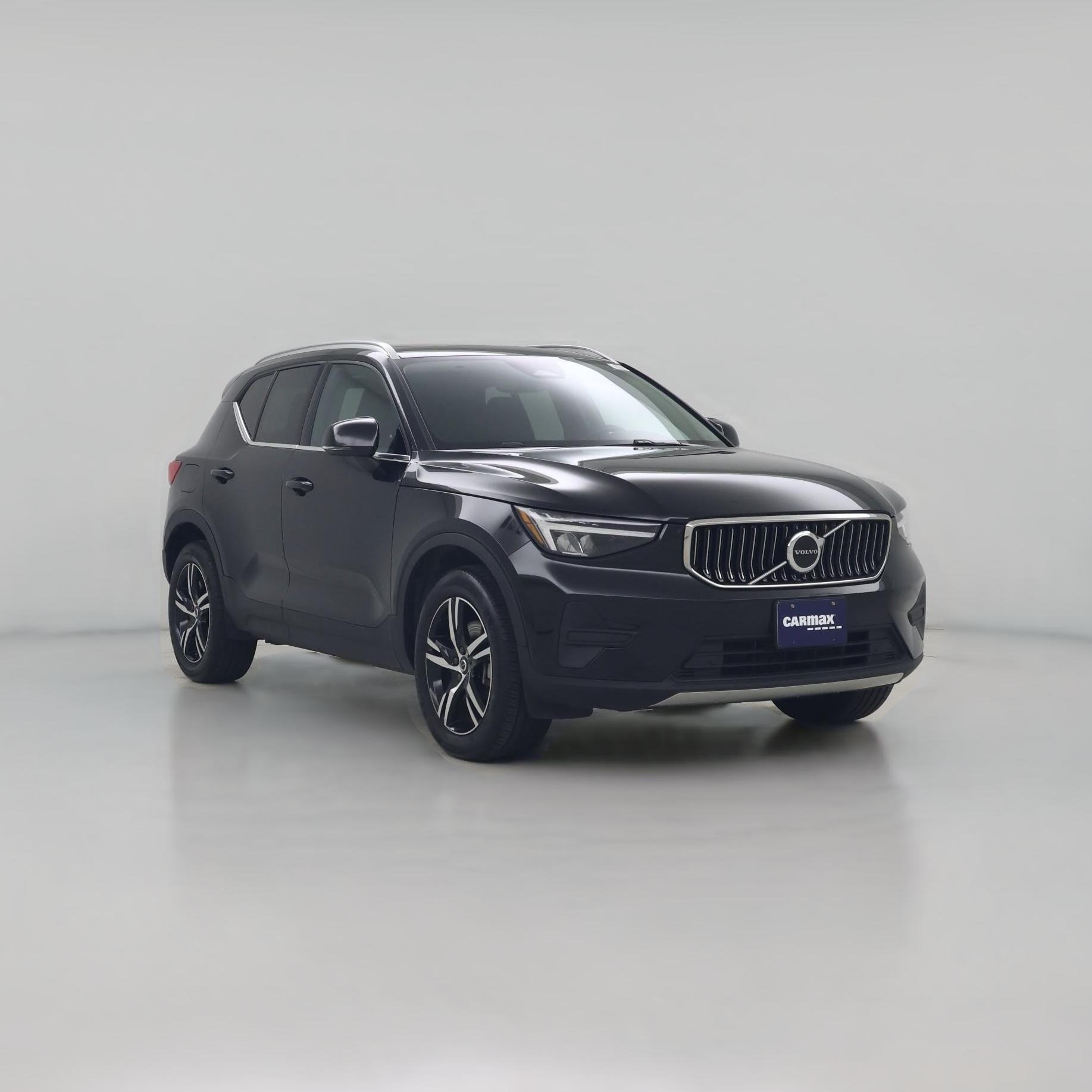 Thumbnail: 2025 Volvo XC40 - 1