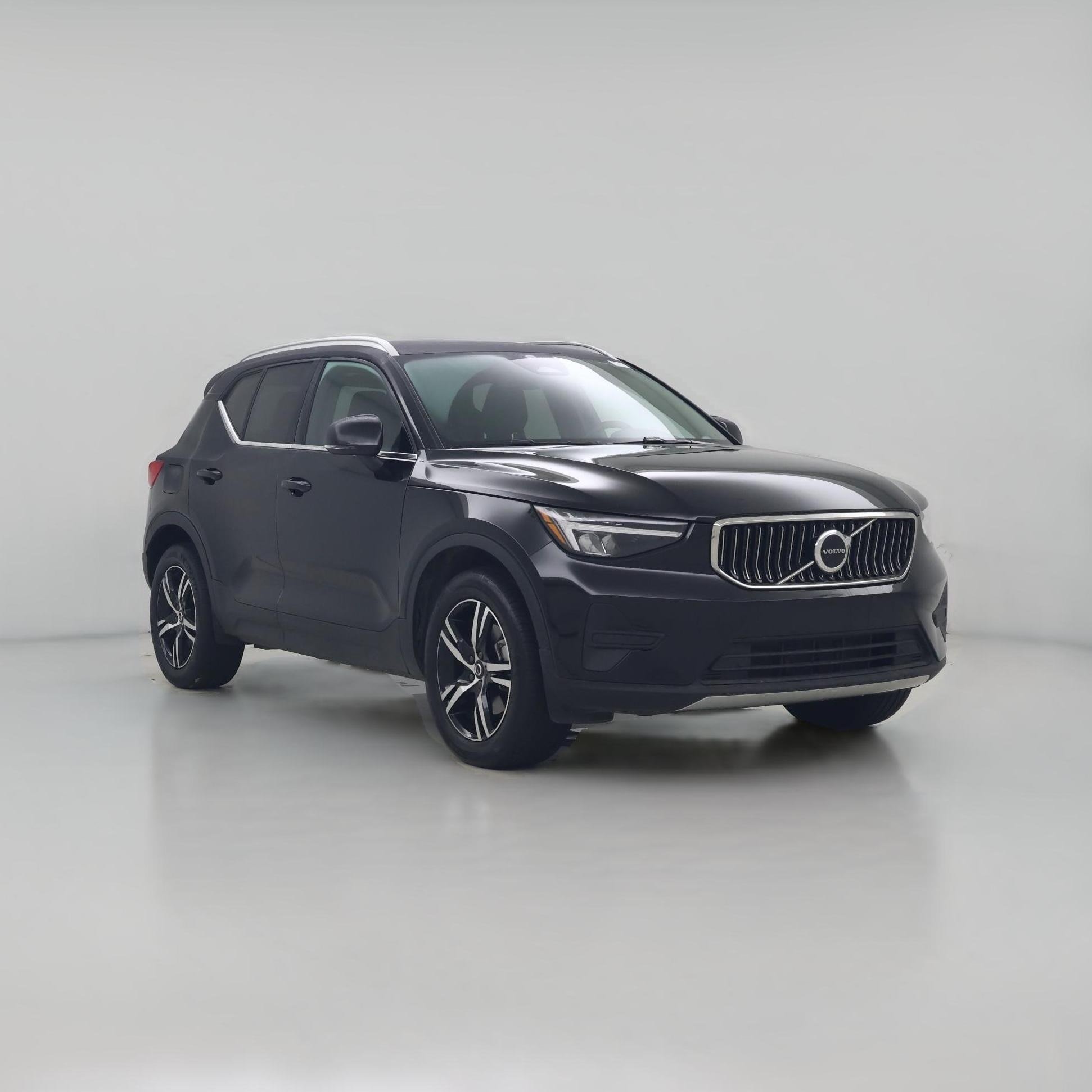 Thumbnail: 2025 Volvo XC40 - 1