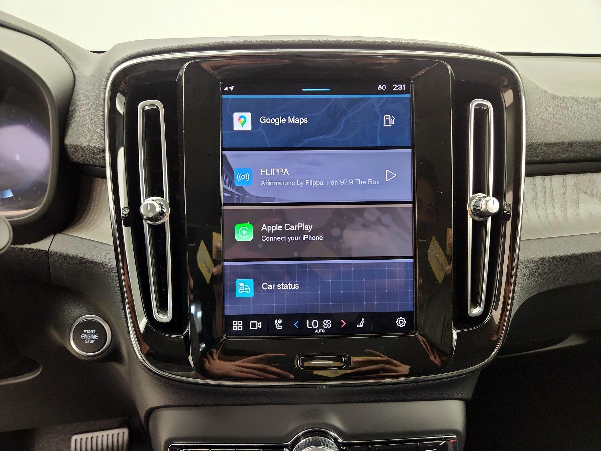 Thumbnail: 2025 Volvo XC40 - 13