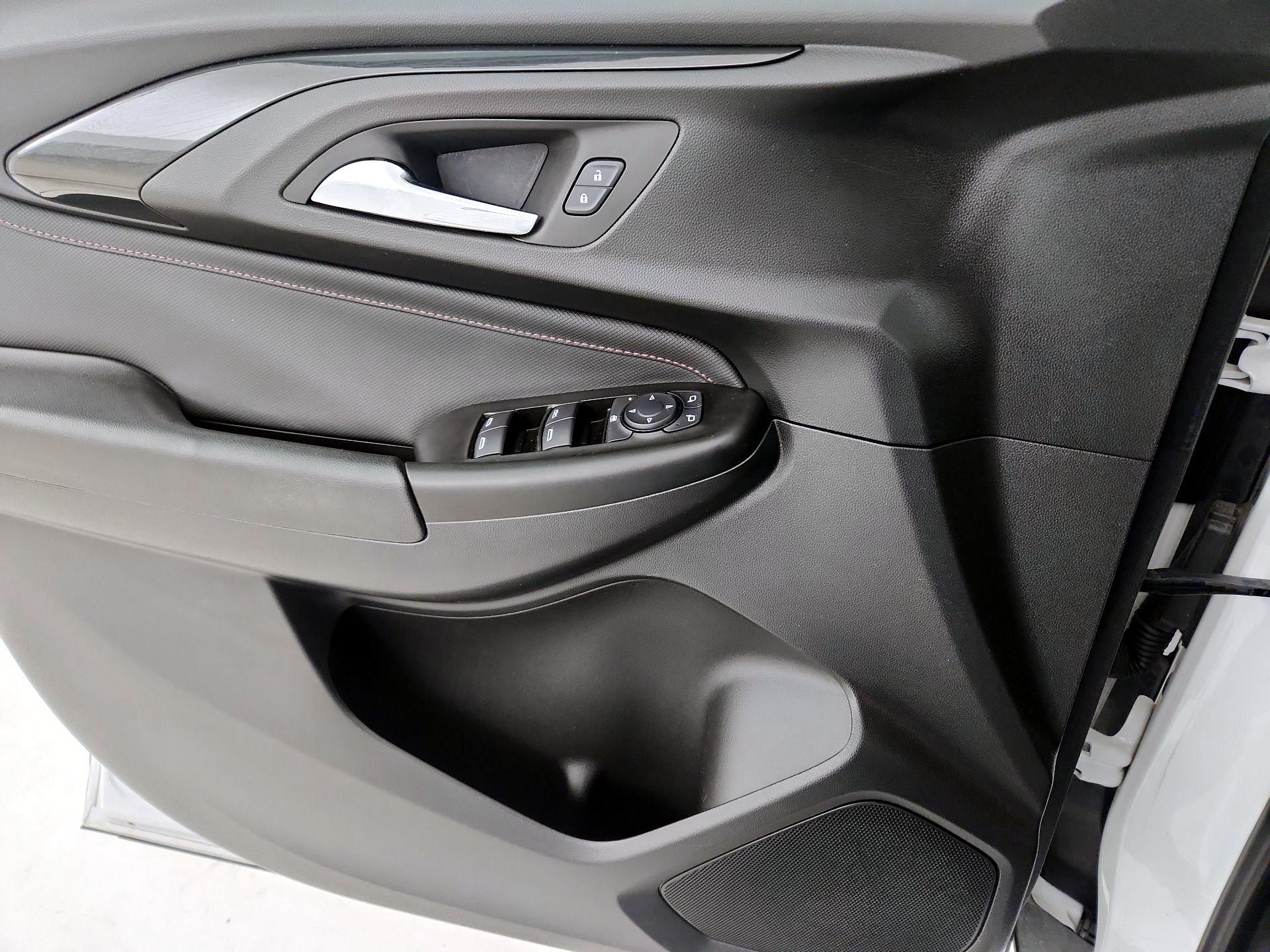 Thumbnail: 2022 Chevrolet TrailBlazer - 12