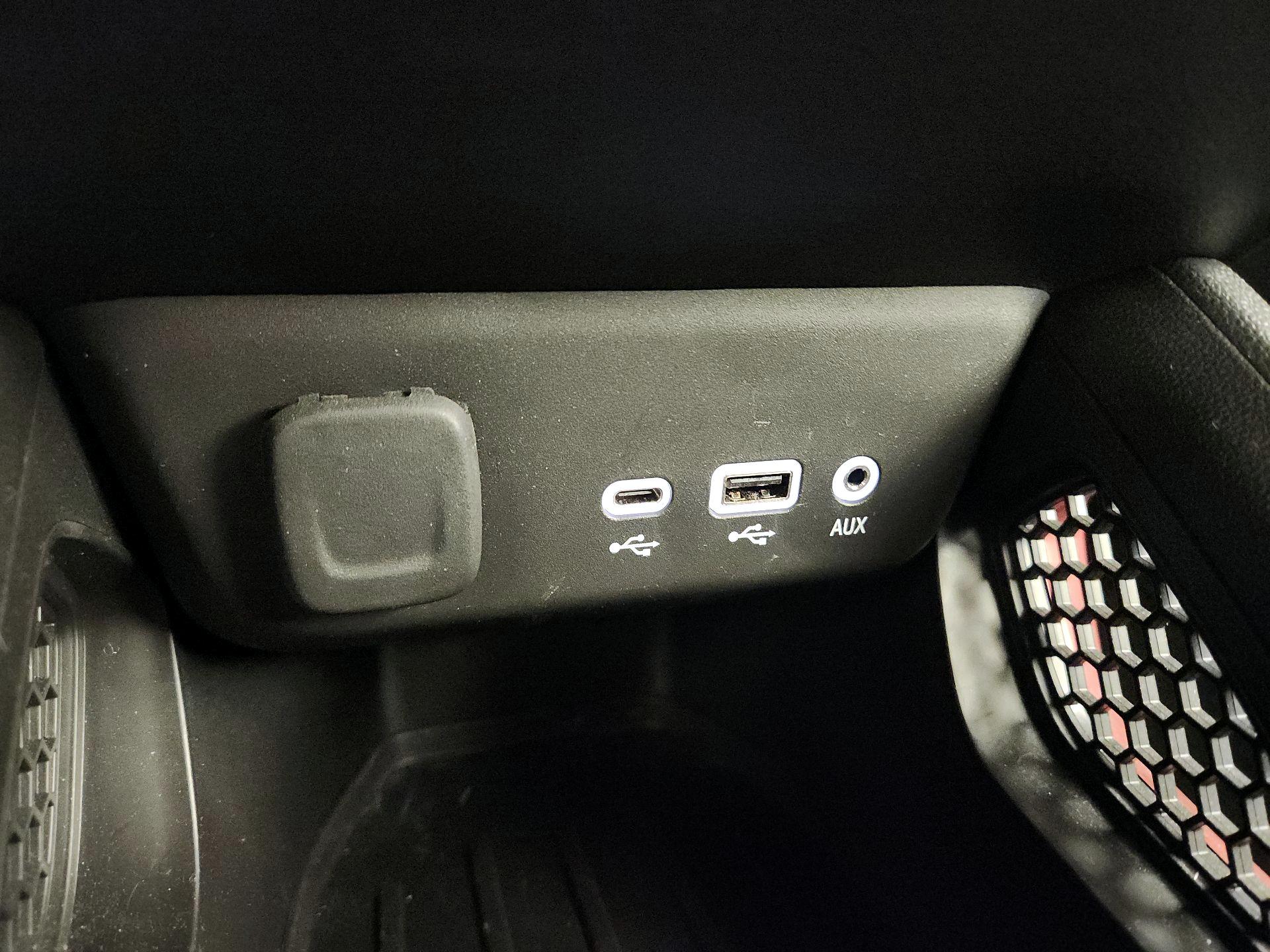 Thumbnail: 2022 Chevrolet TrailBlazer - 18