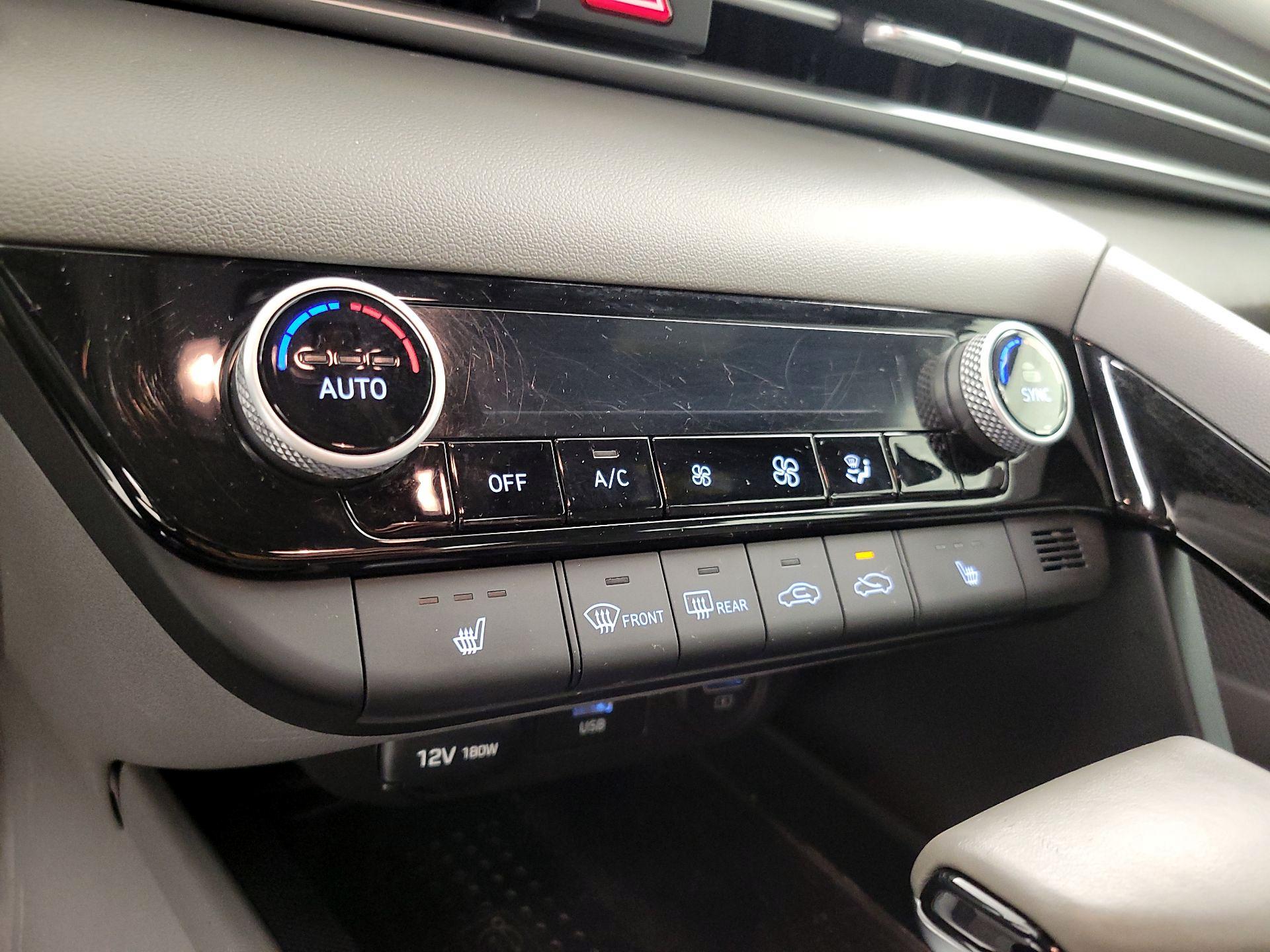 Thumbnail: 2022 Hyundai Elantra - 16