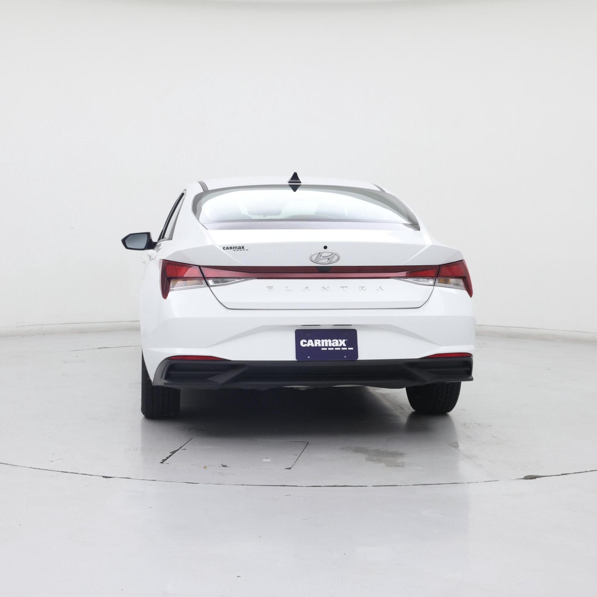 Thumbnail: 2022 Hyundai Elantra - 6