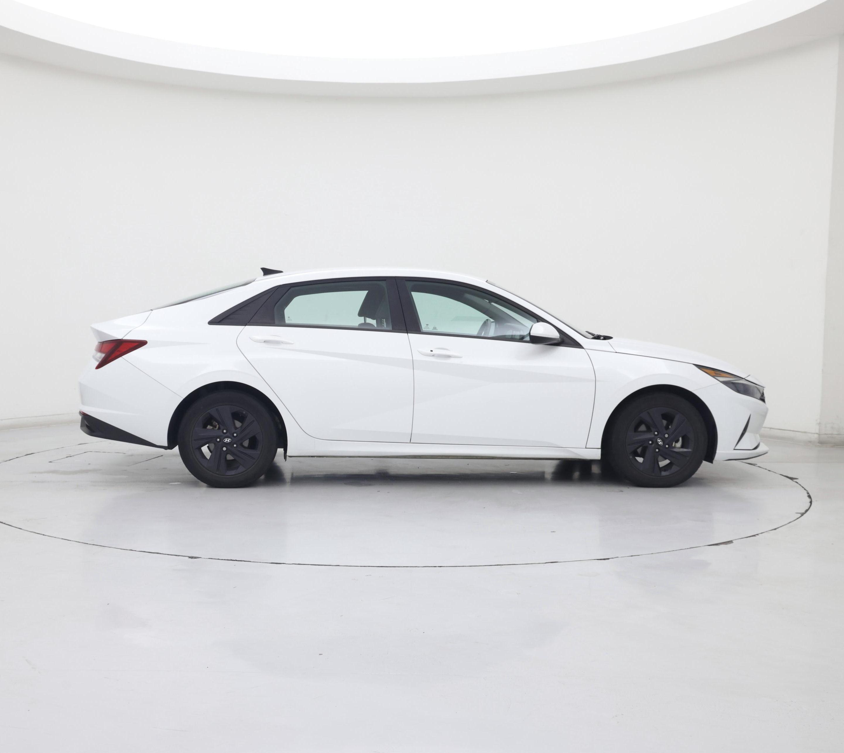 Thumbnail: 2022 Hyundai Elantra - 7