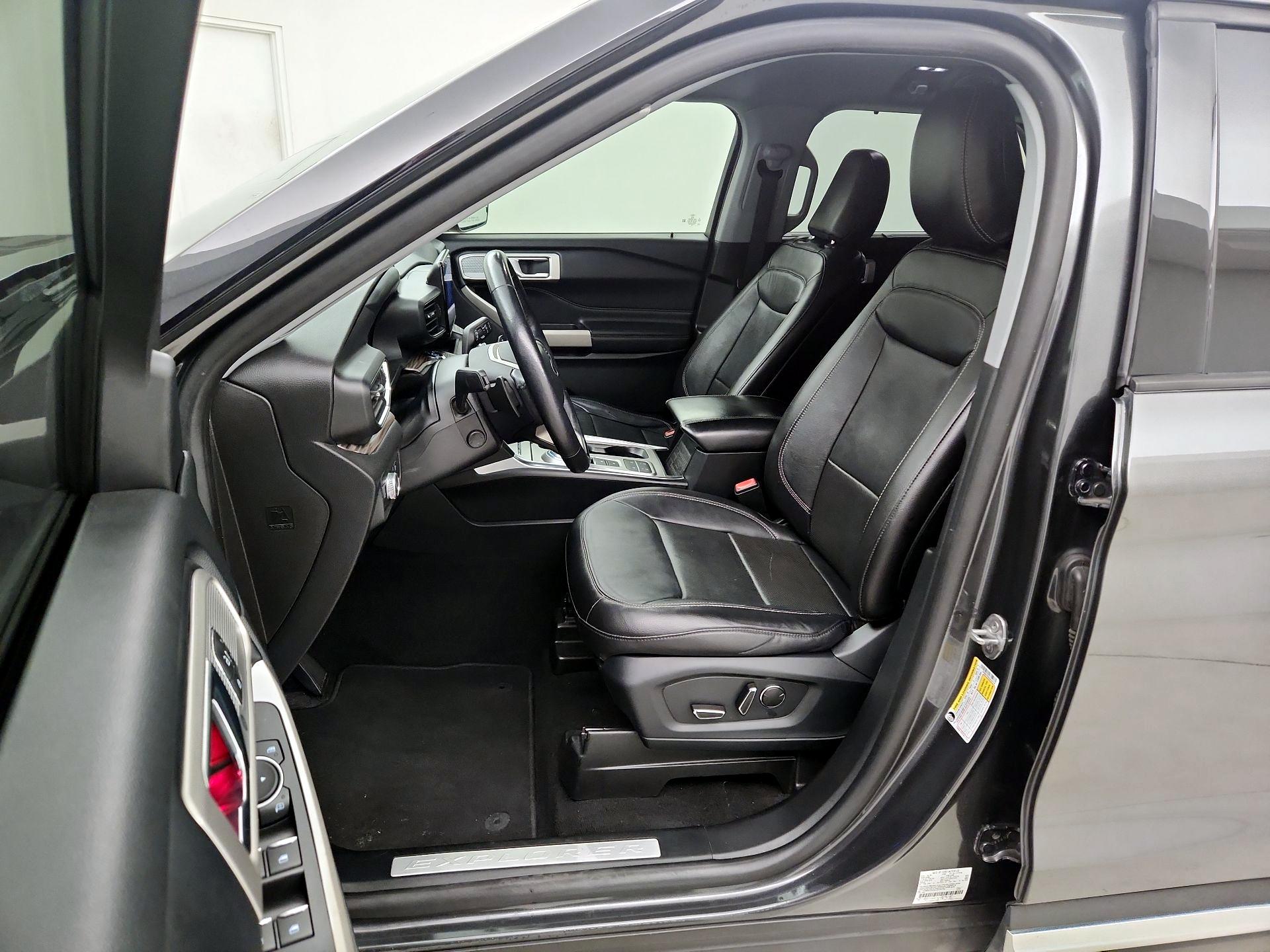 Thumbnail: 2020 Ford Explorer - 11