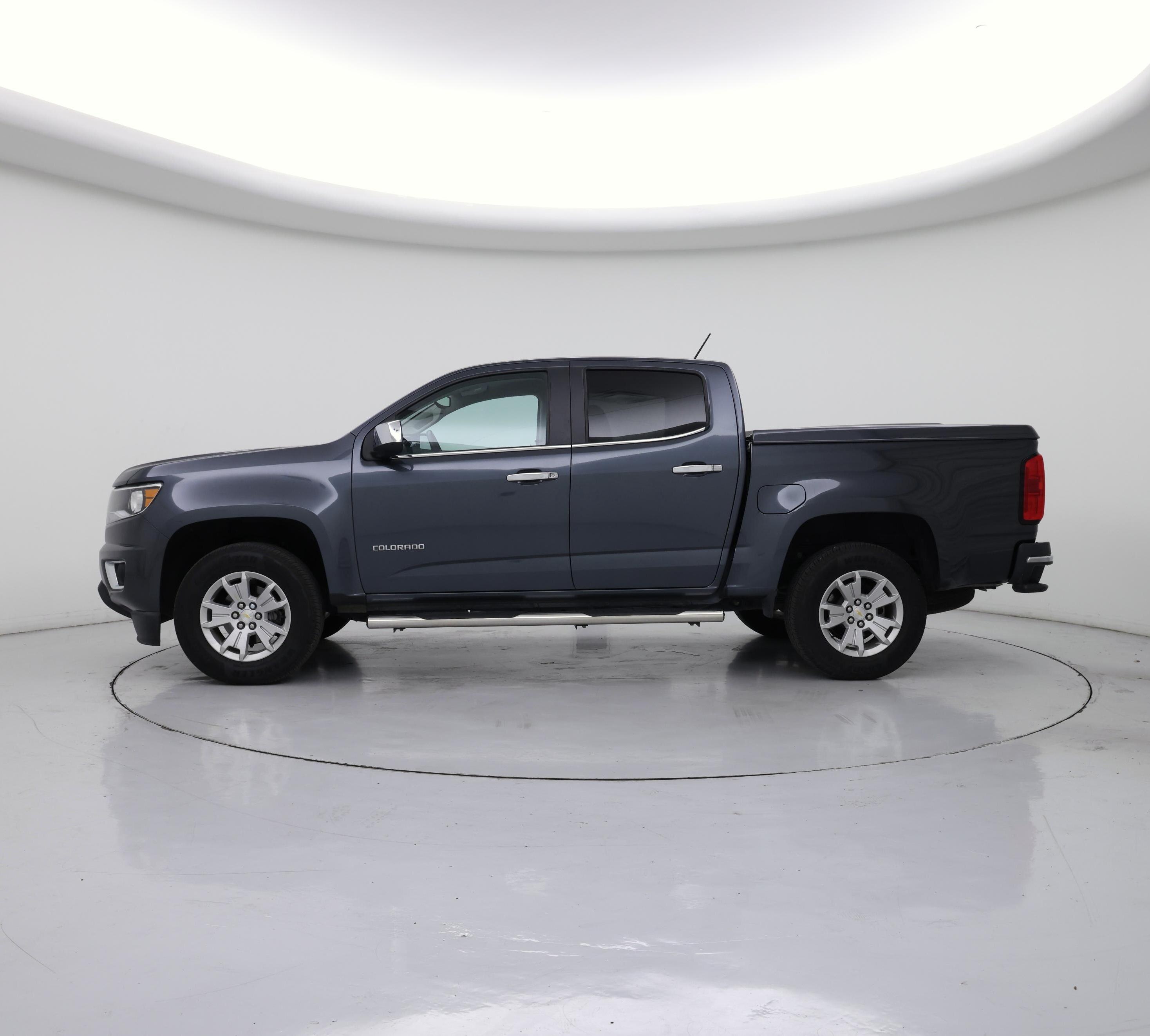 Thumbnail: 2015 Chevrolet Colorado - 3
