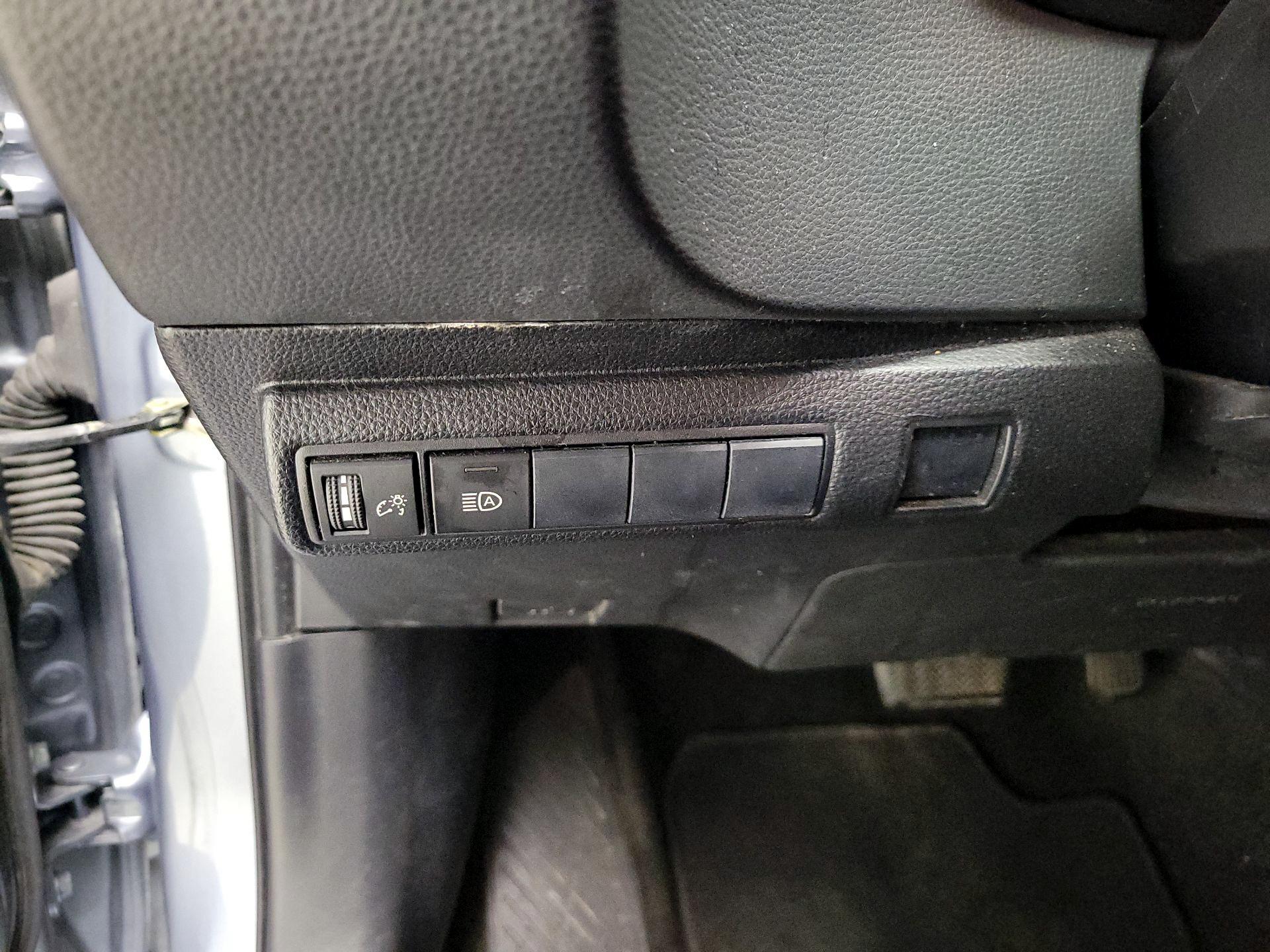 Thumbnail: 2020 Toyota Corolla - 13