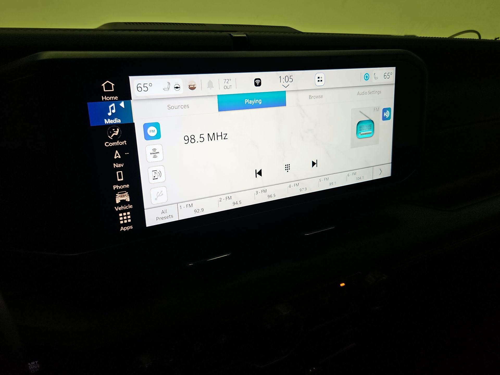 Thumbnail: 2024 Jeep Wrangler - 16